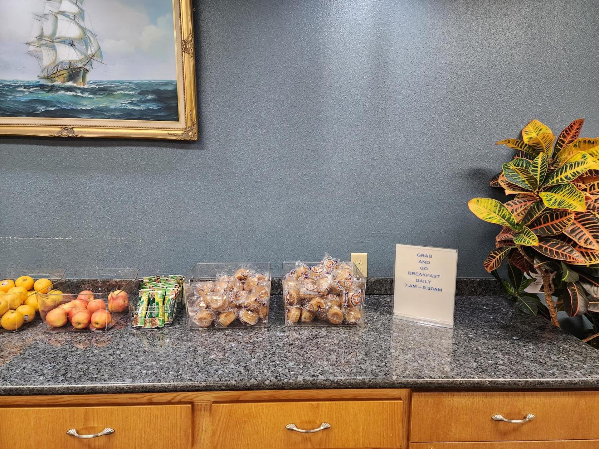 Anchor Beach Inn photo 43