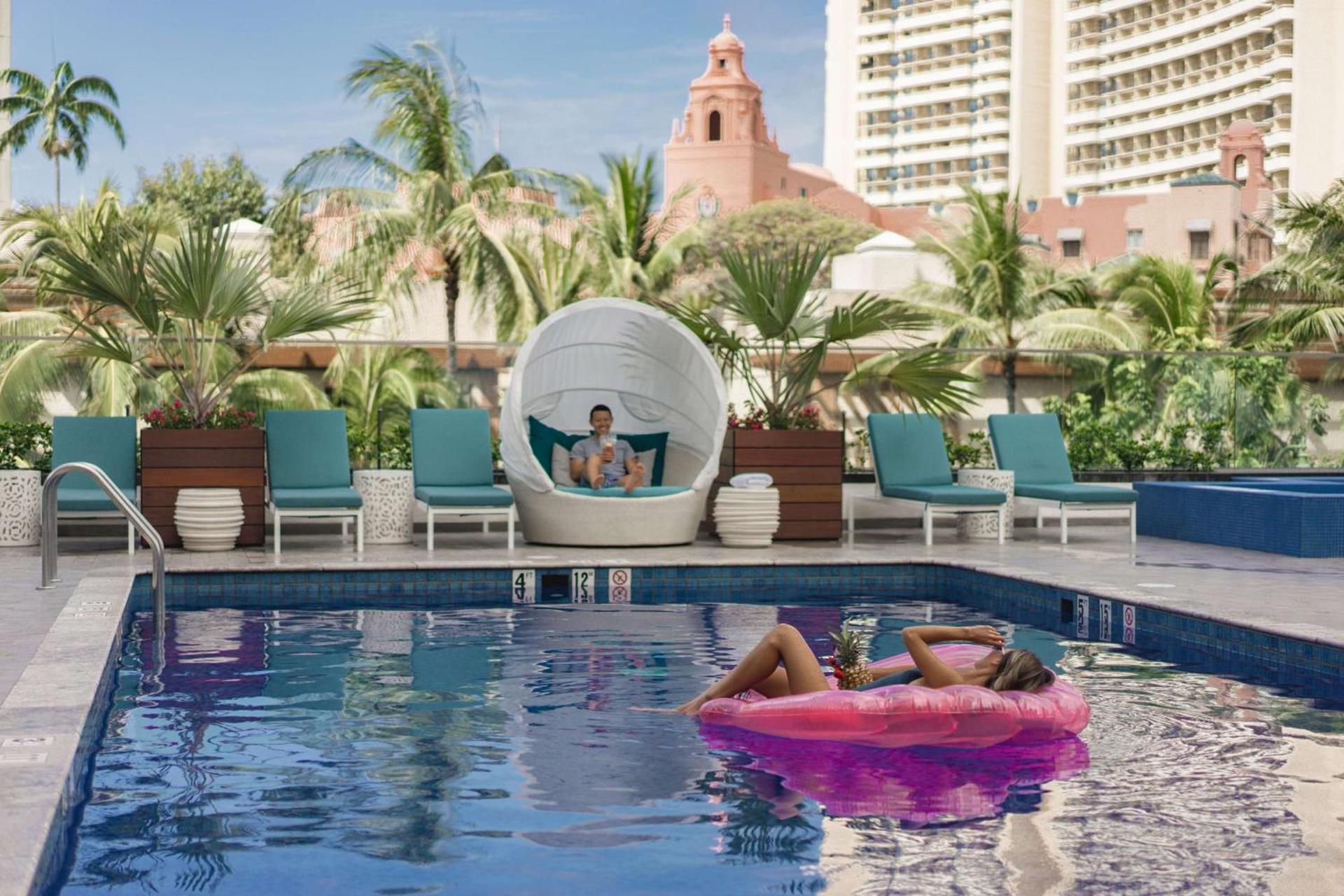 OUTRIGGER Waikiki Beachcomber Hotel photo 2