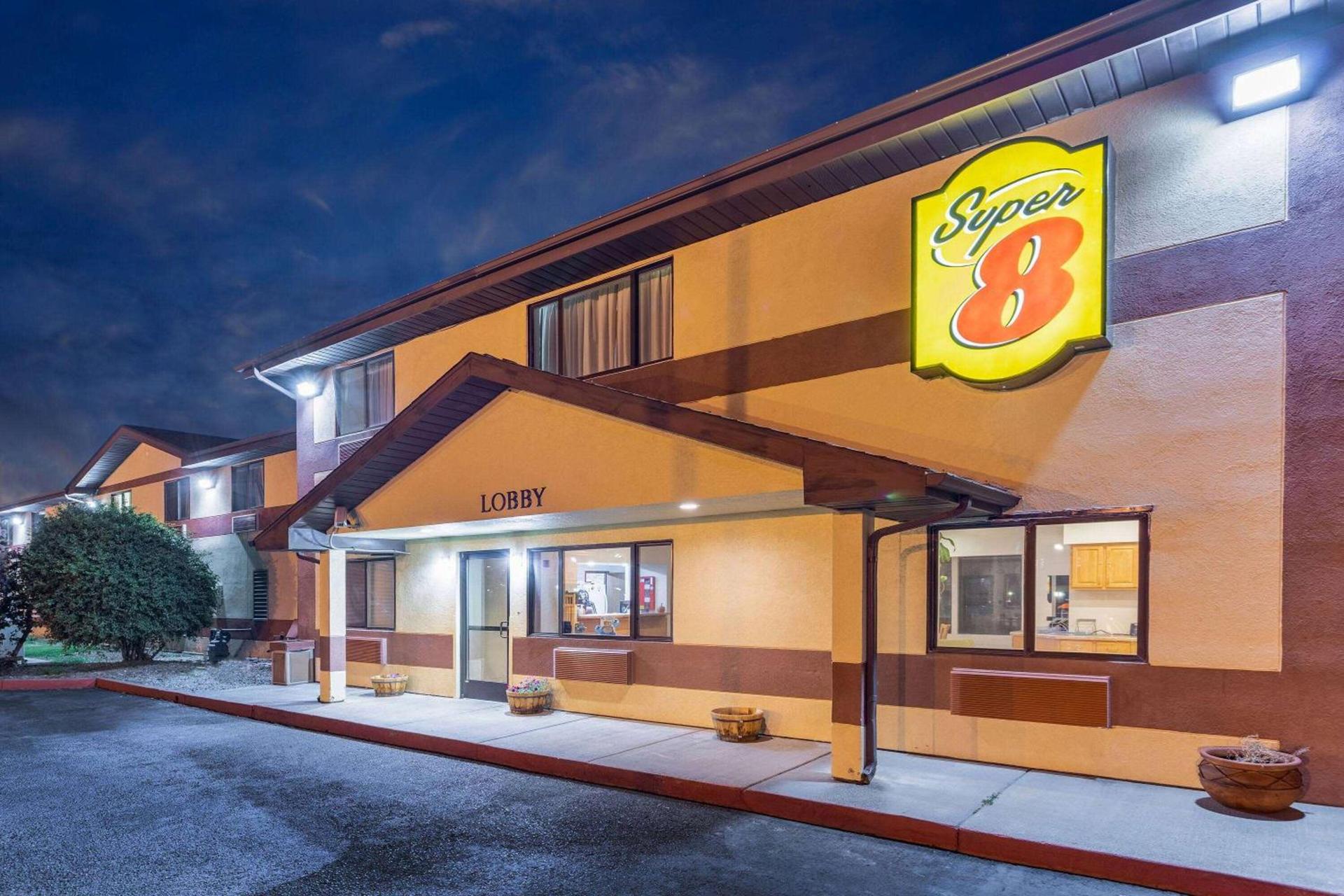 Super 8 by Wyndham Pendleton photo 3