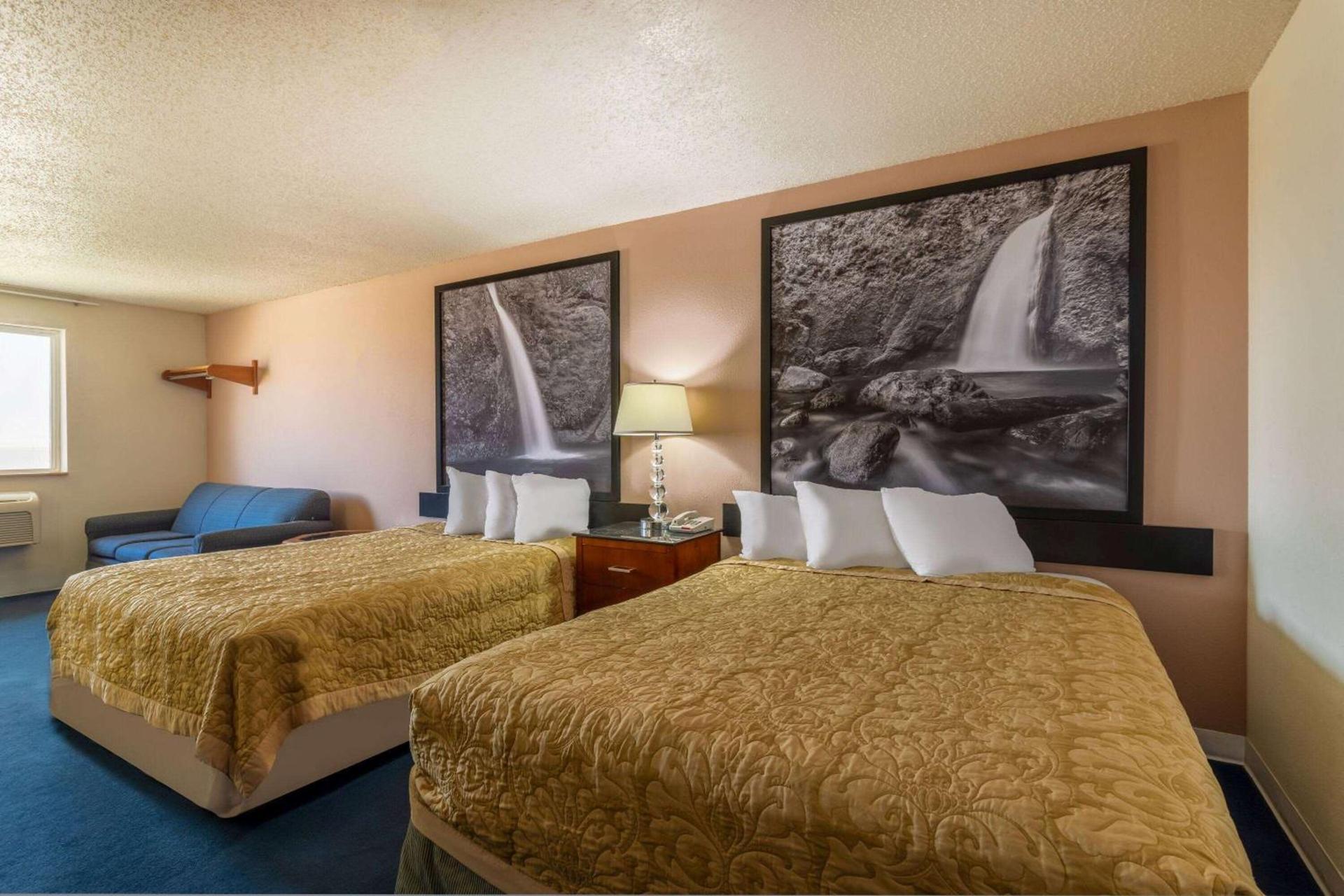 Super 8 by Wyndham Pendleton photo 27