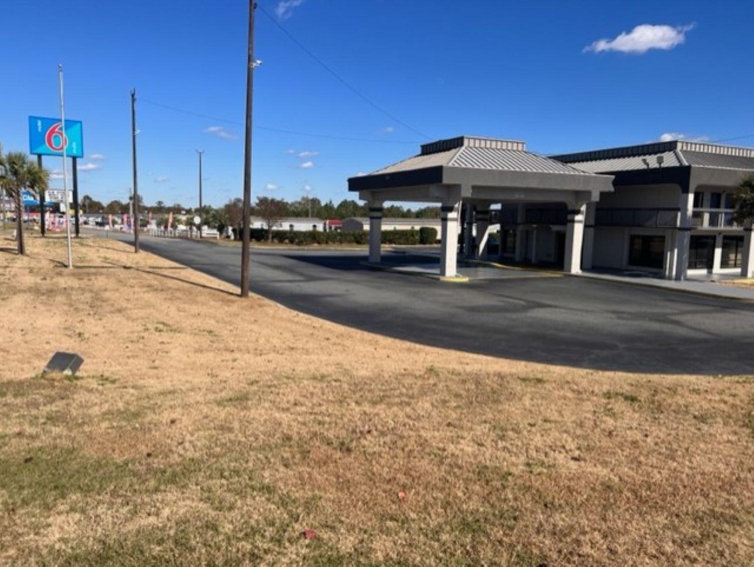 Clarion Pointe photo 5