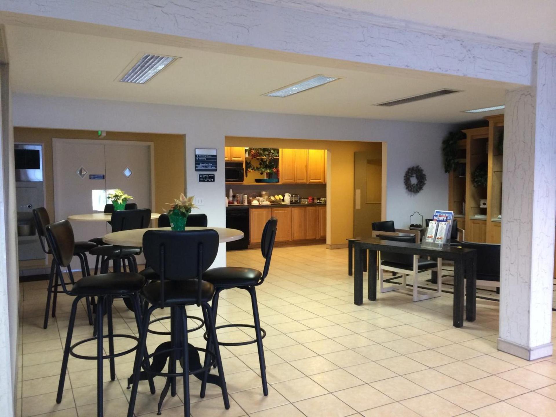 Americas Best Value Inn & Suites - Bluffton photo 21