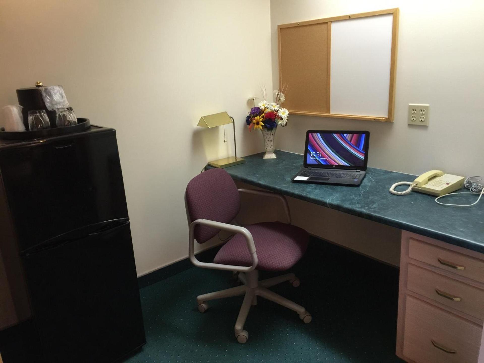 Americas Best Value Inn & Suites - Bluffton photo 23