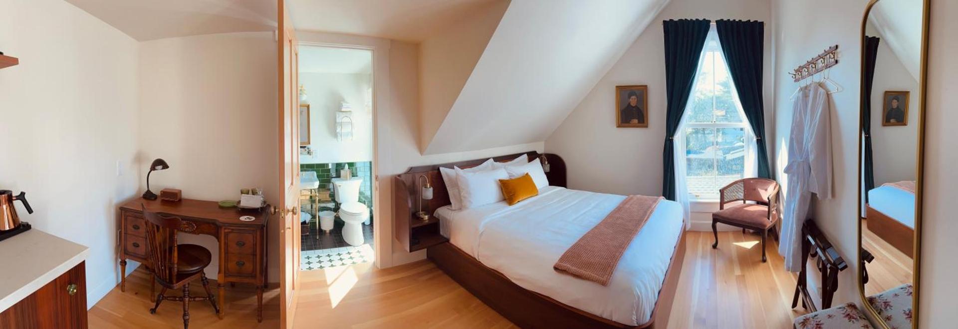 Nicholson House at Beaujolais photo 18