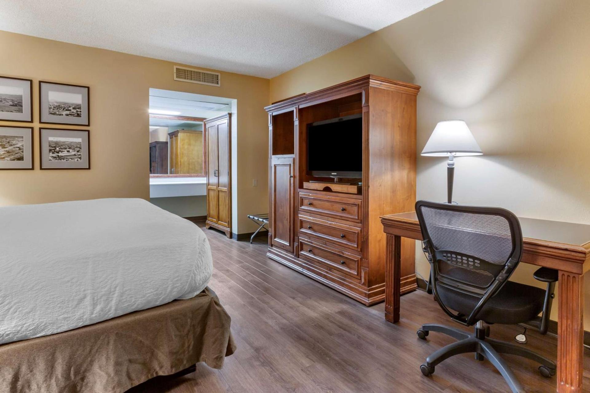 Best Western Plus King's Inn and Suites photo 22