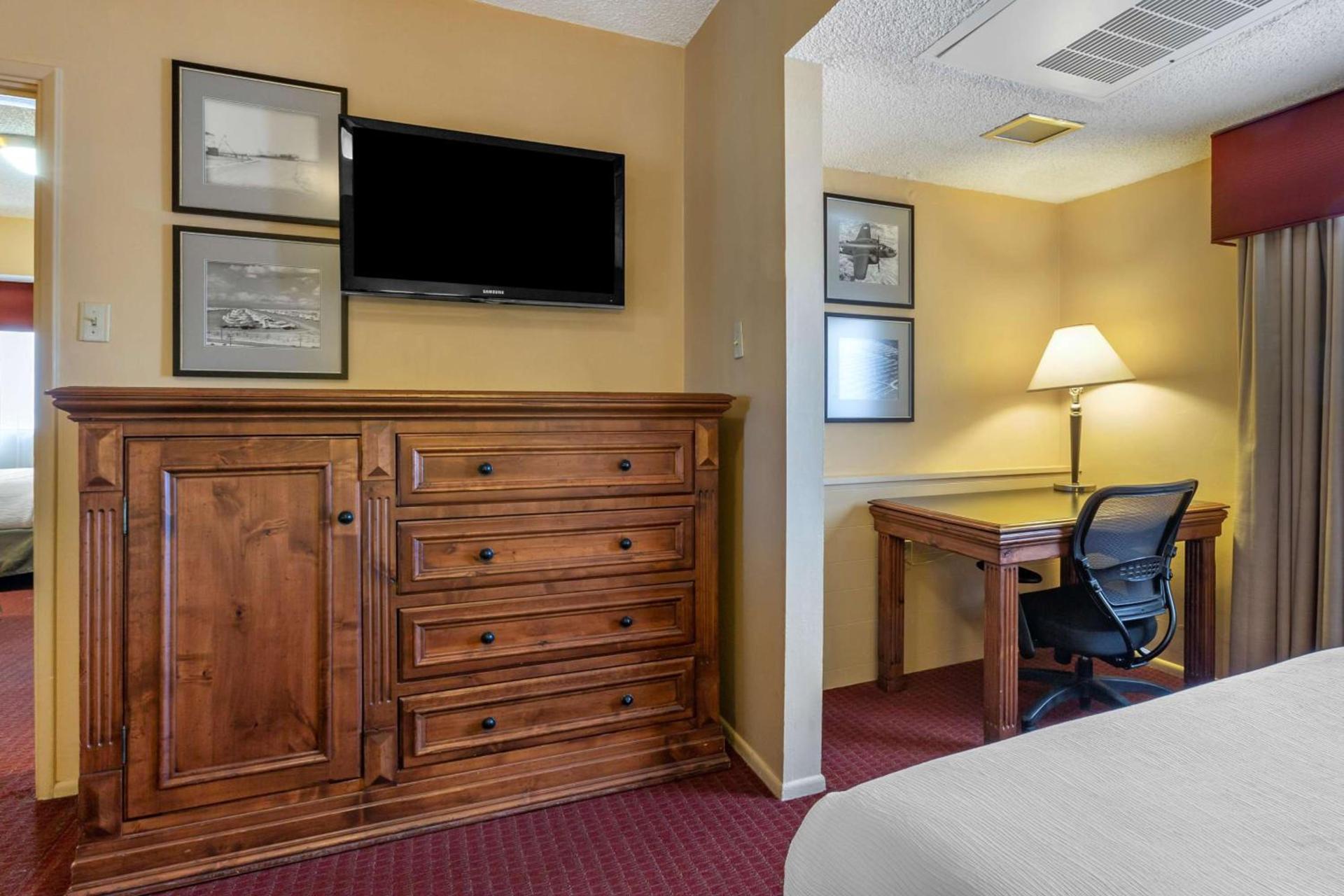 Best Western Plus King's Inn and Suites photo 53