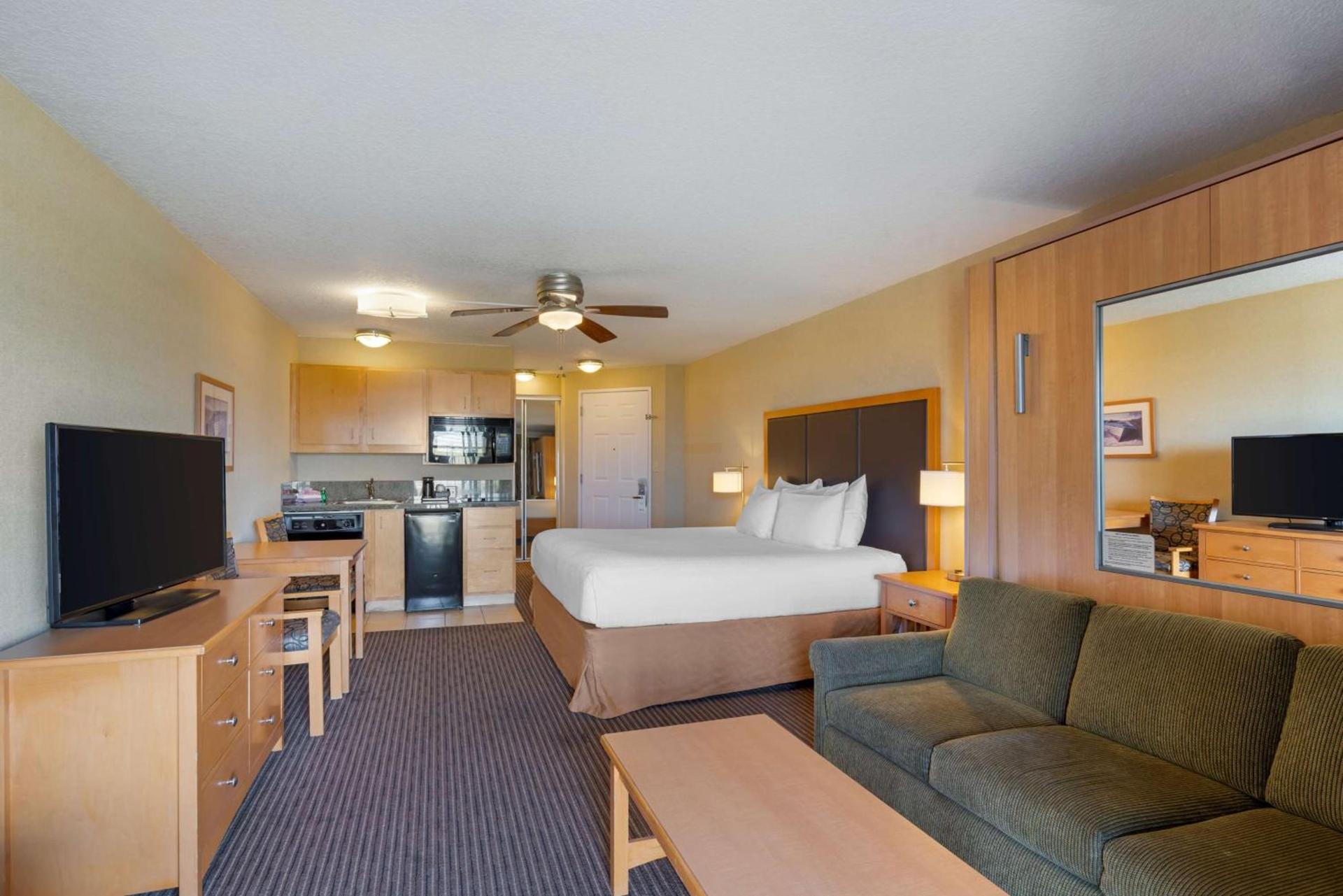 Best Western Plus Ocean View Resort photo 24