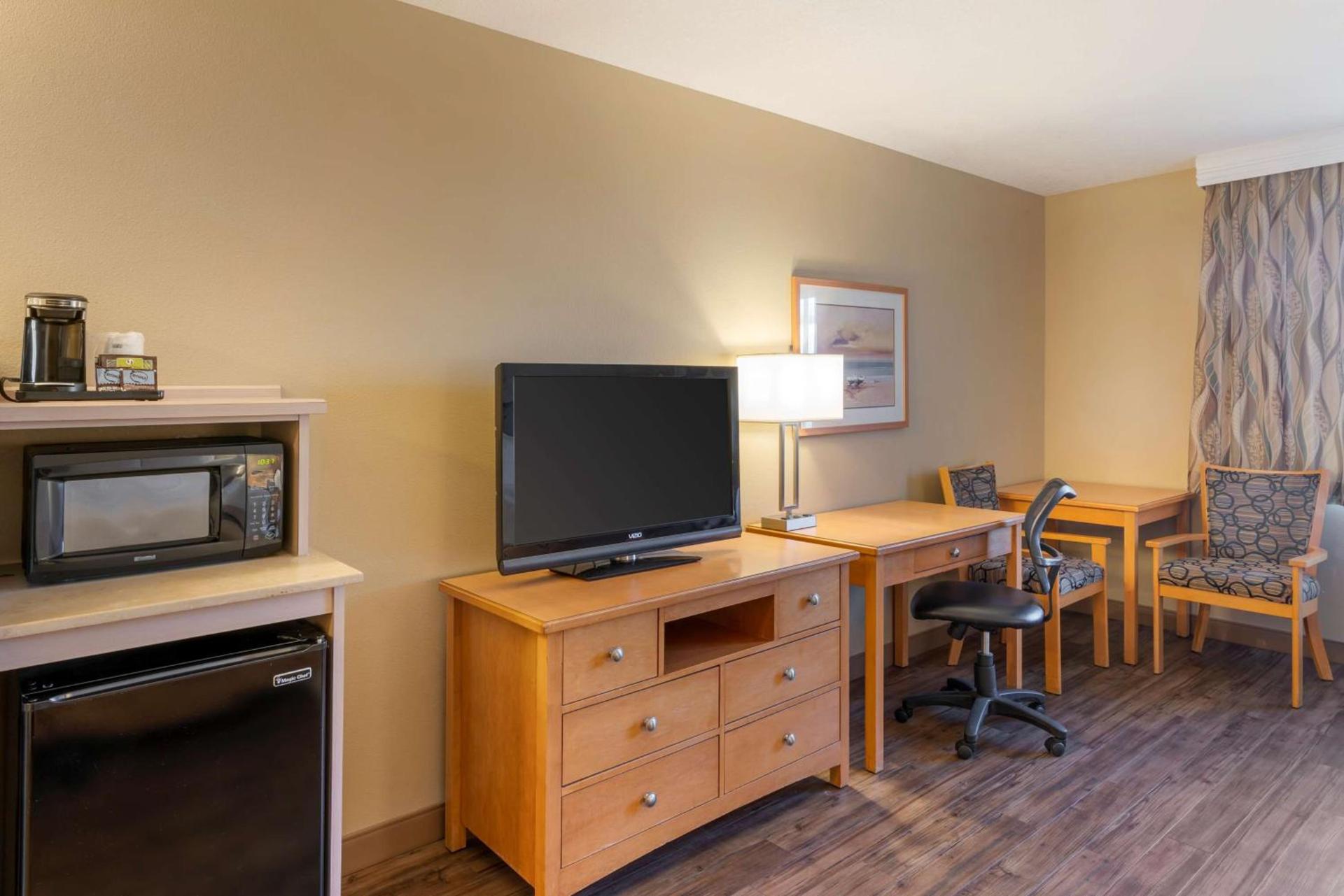 Best Western Plus Ocean View Resort photo 40