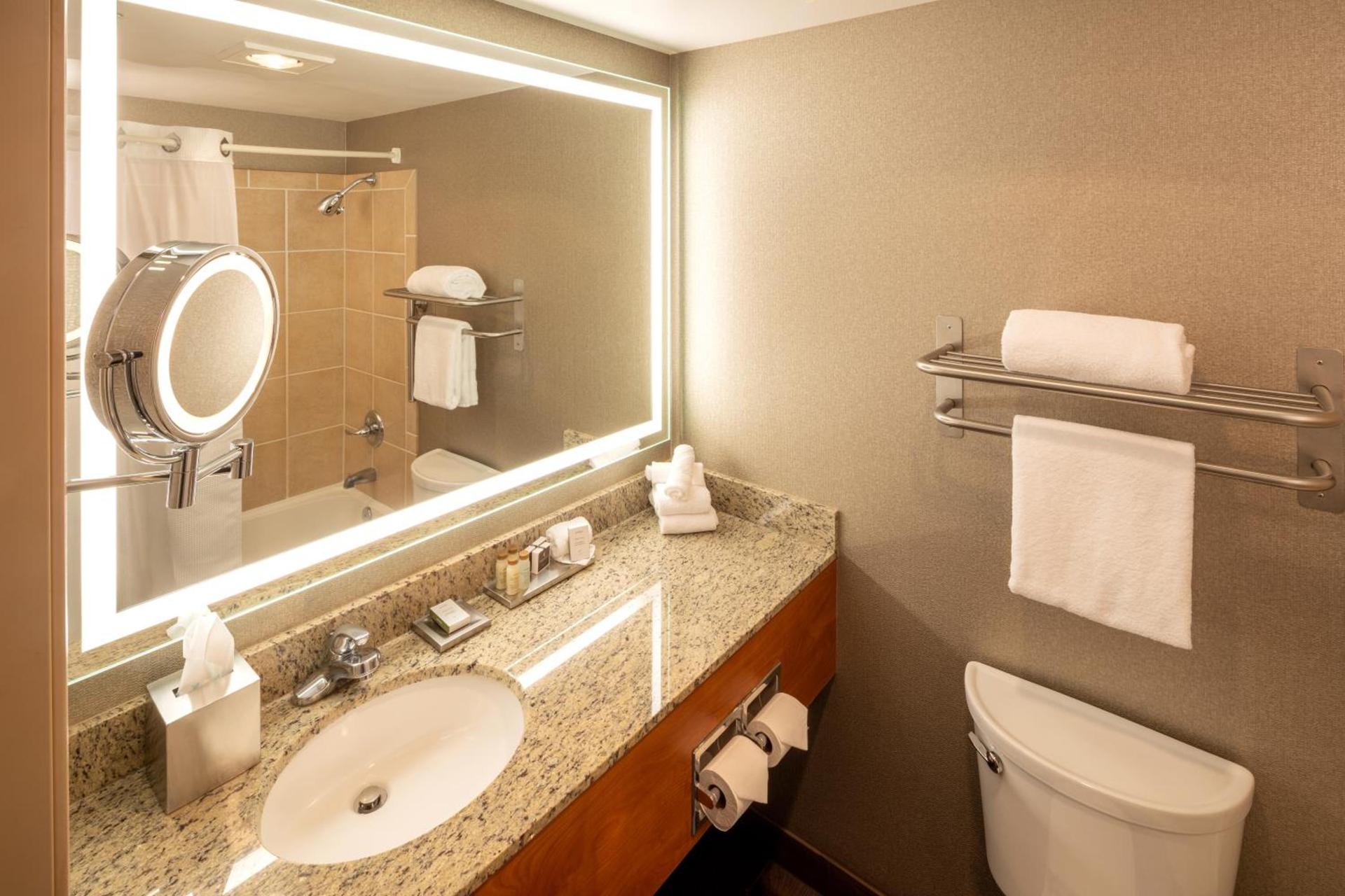 Silver Cloud Hotel Tacoma Waterfront photo 12