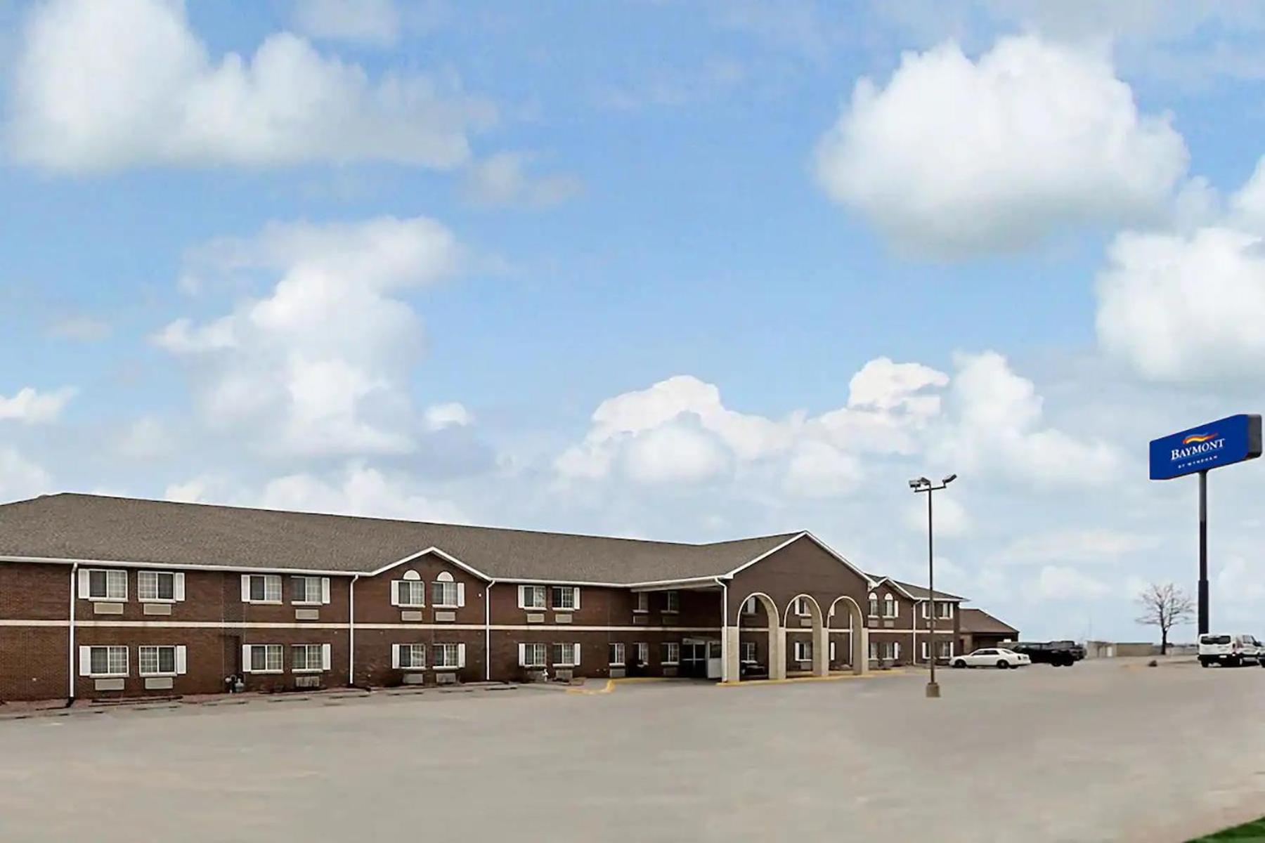 Baymont by Wyndham Omaha SW photo 1