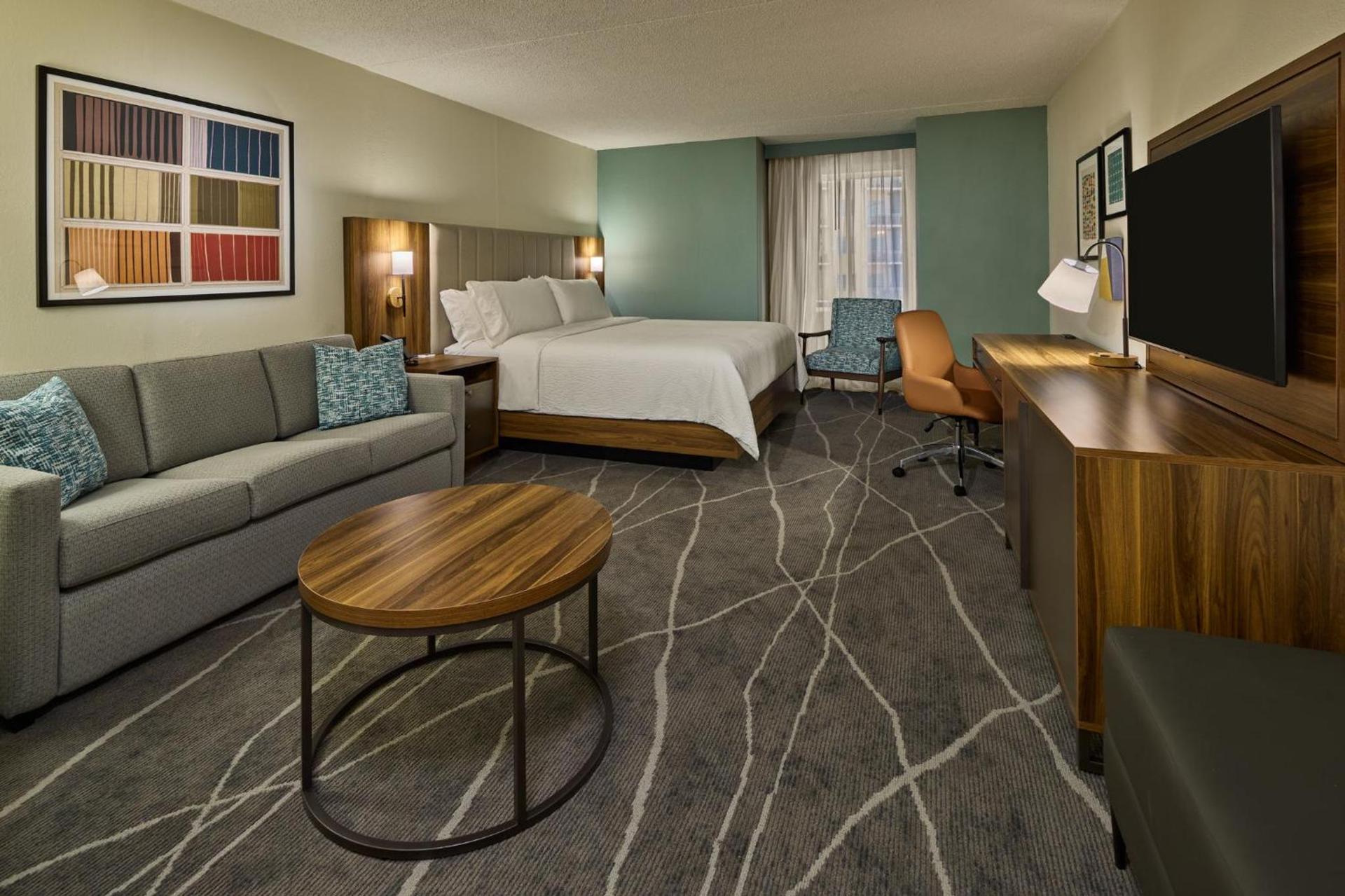 Holiday Inn Express & Suites Charleston DWTN - Medical CTR by IHG photo 58