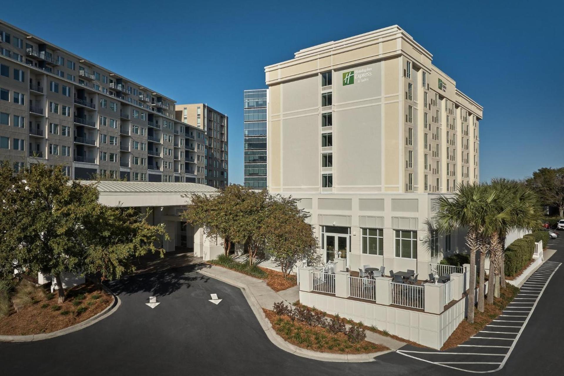 Holiday Inn Express & Suites Charleston DWTN - Medical CTR by IHG photo 31