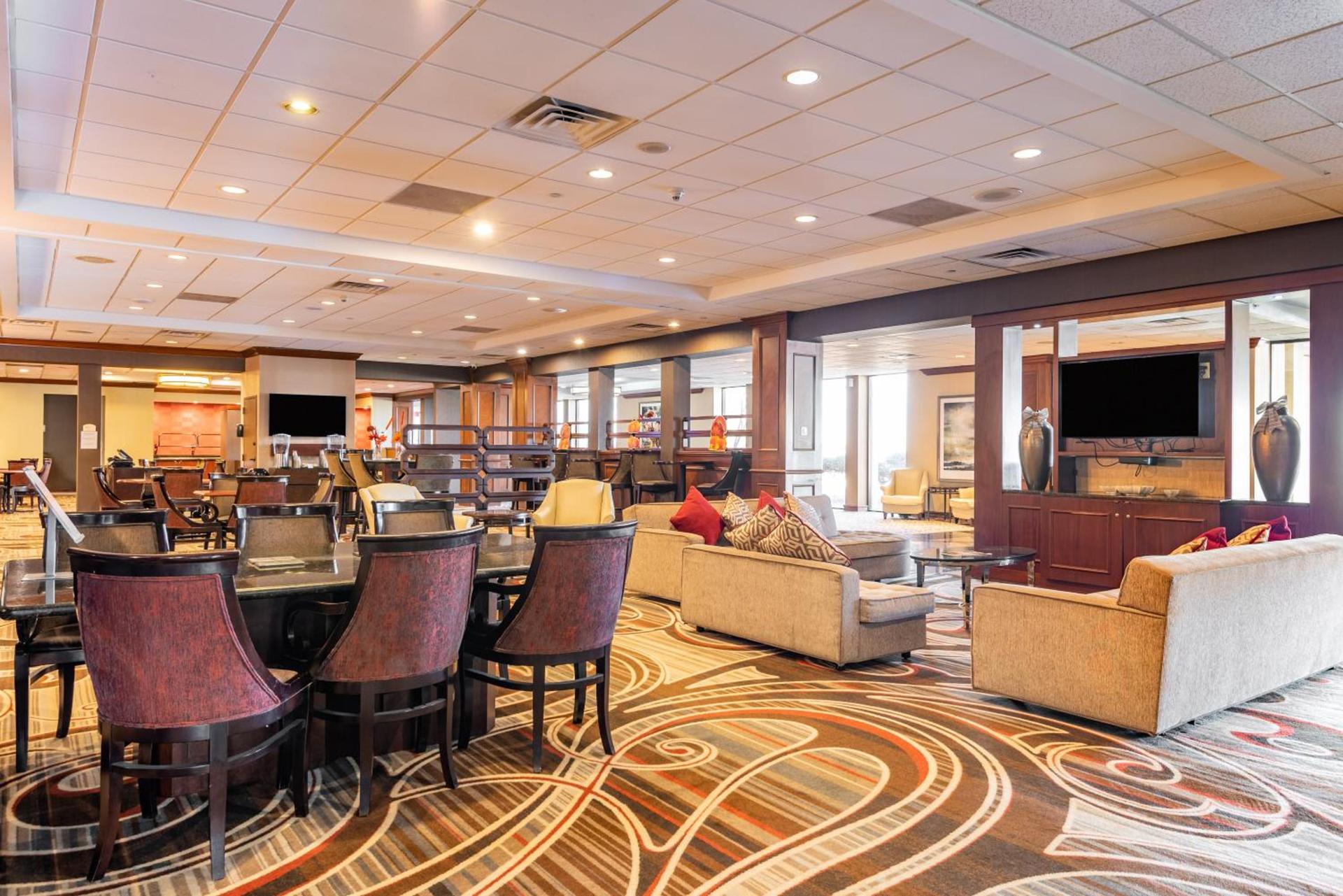 Wyndham Omaha Hotel - West Dodge photo 10