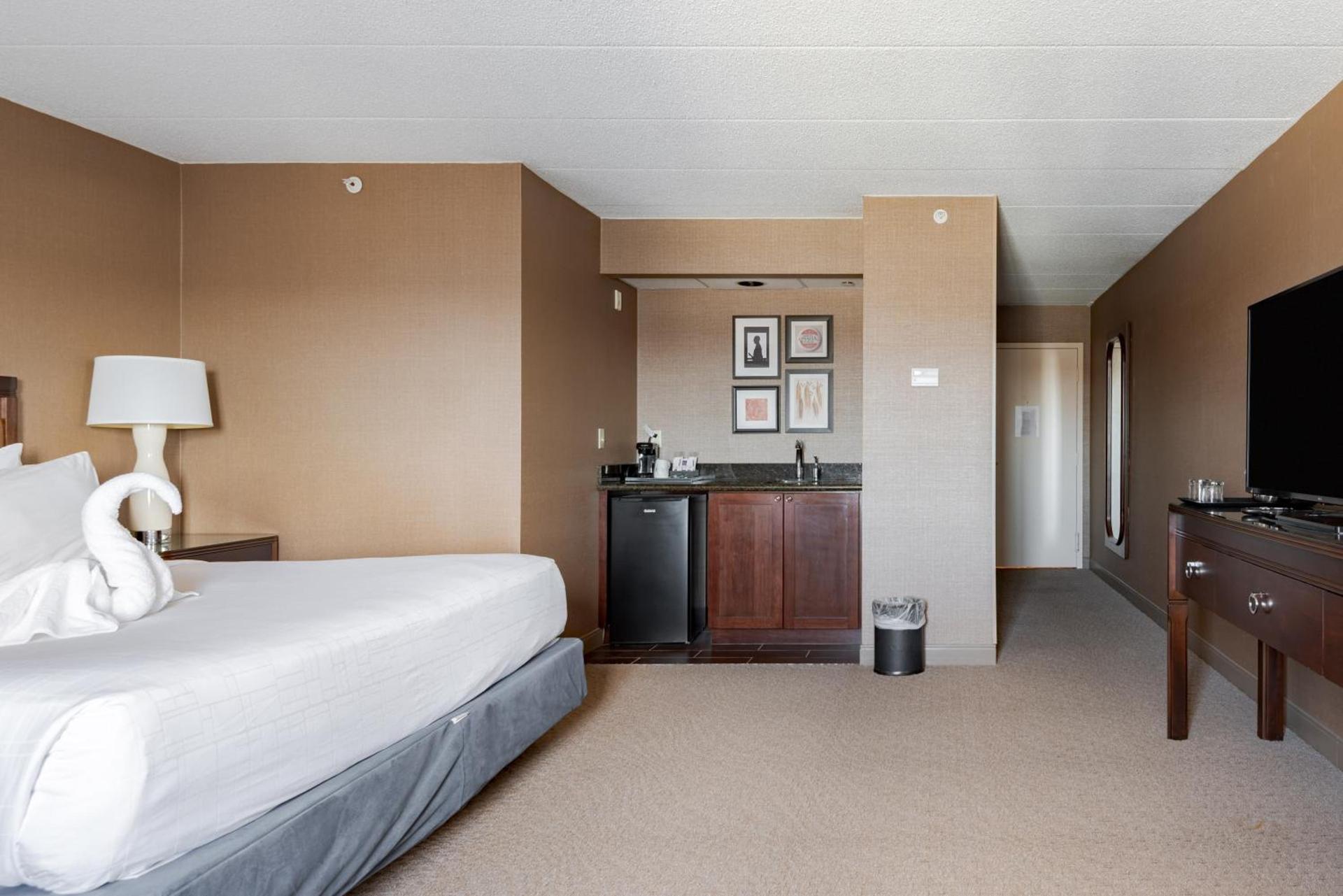 Wyndham Omaha Hotel - West Dodge photo 37