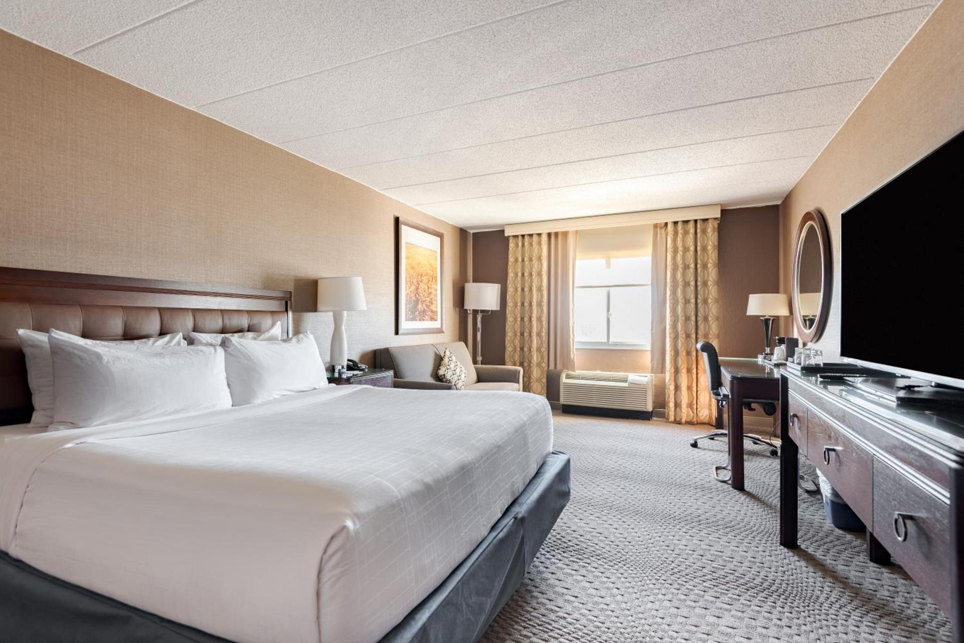 Wyndham Omaha Hotel - West Dodge photo 64