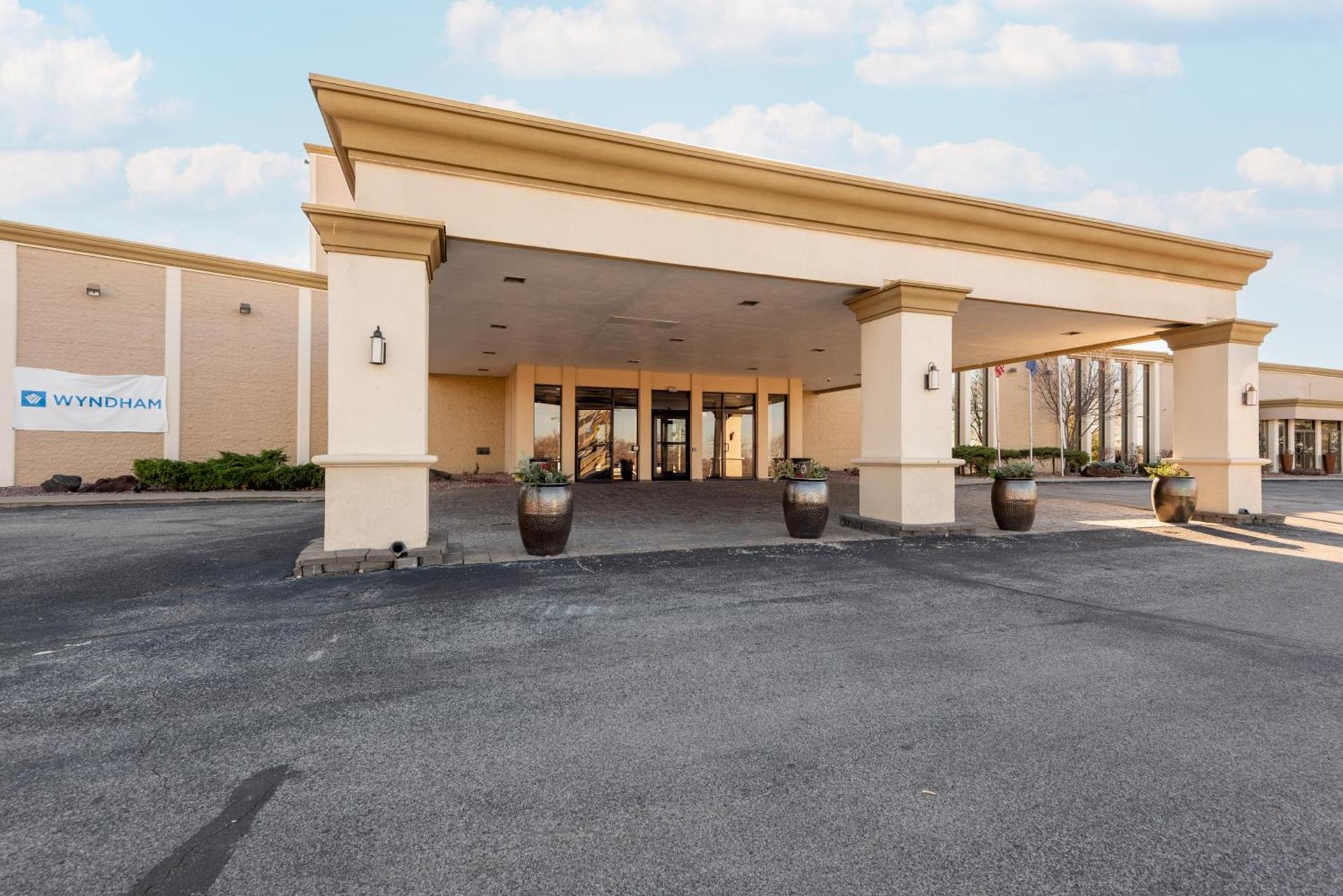 Wyndham Omaha Hotel - West Dodge photo 75
