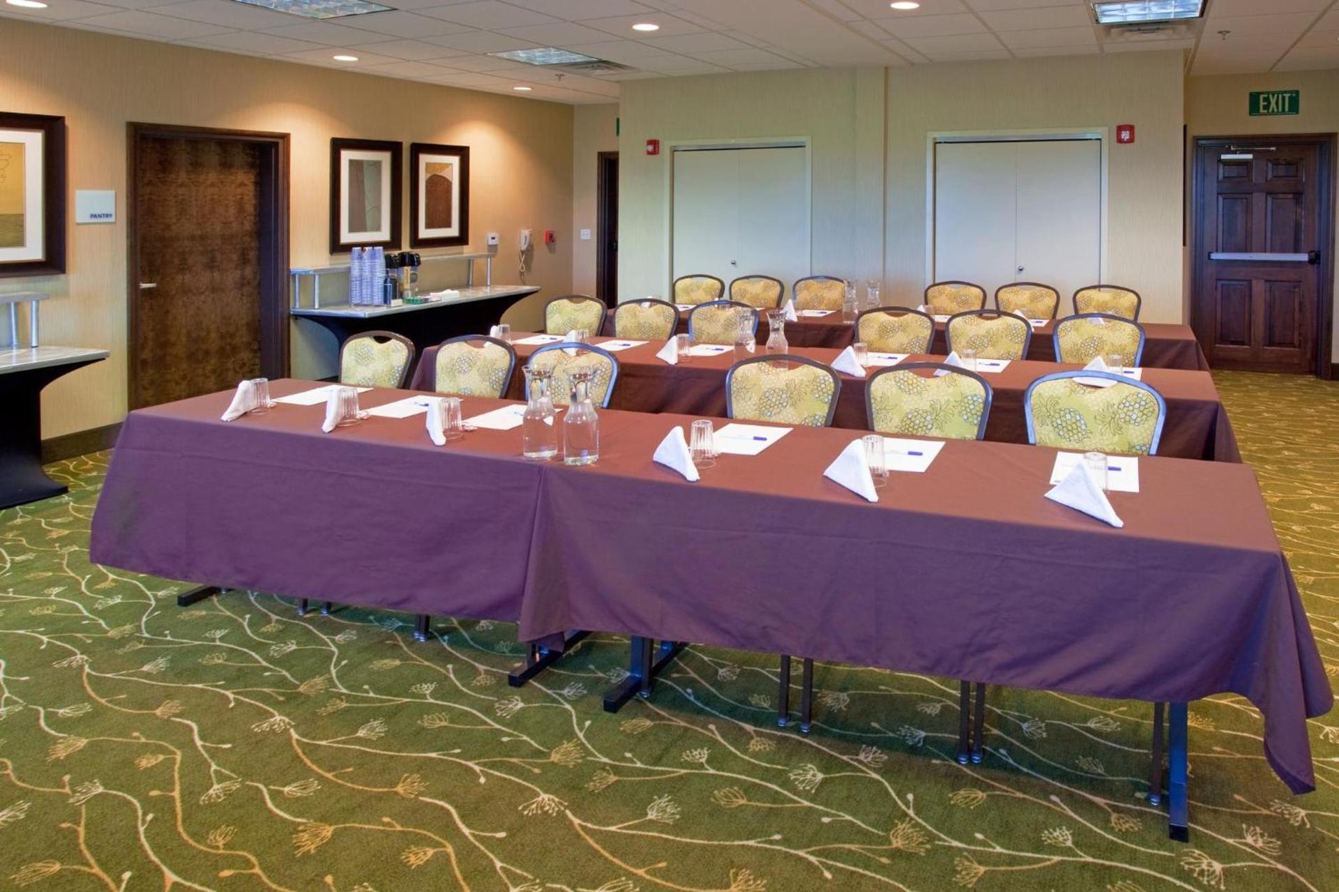 Holiday Inn Express & Suites Logan by IHG photo 37