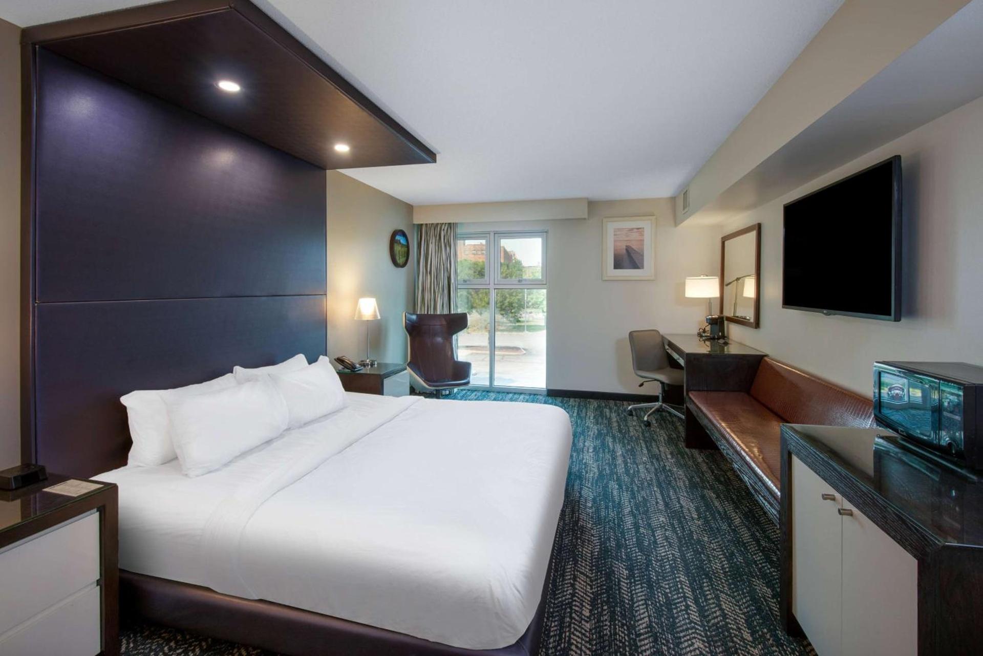 41 Lakefront Hotel, Trademark Collection by Wyndham photo 23