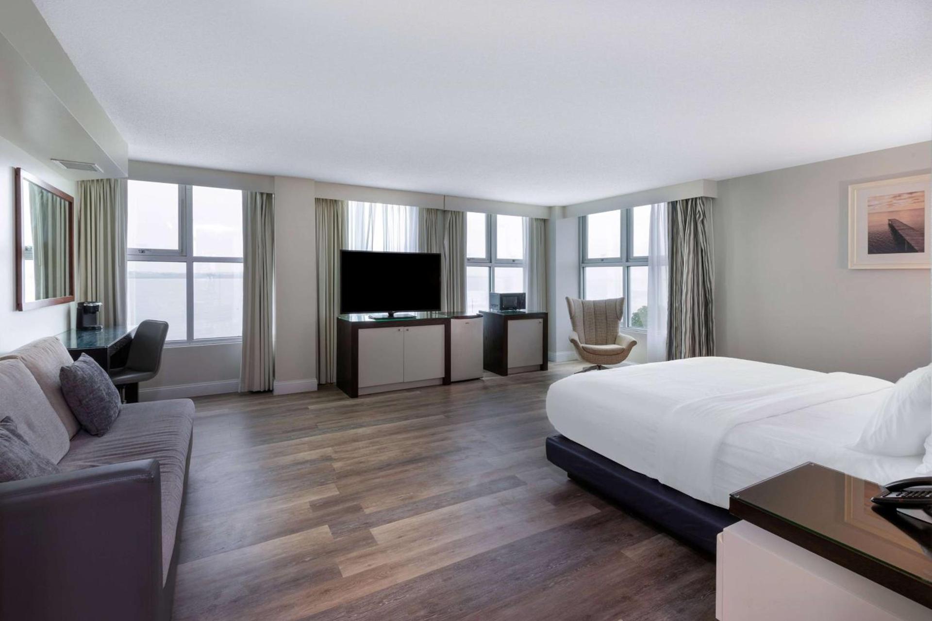 41 Lakefront Hotel, Trademark Collection by Wyndham photo 32