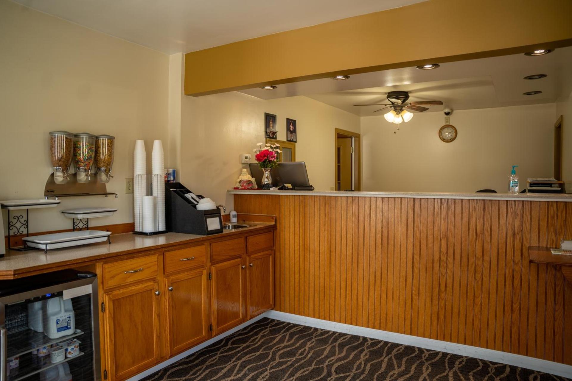 Kingsway Inn photo 8