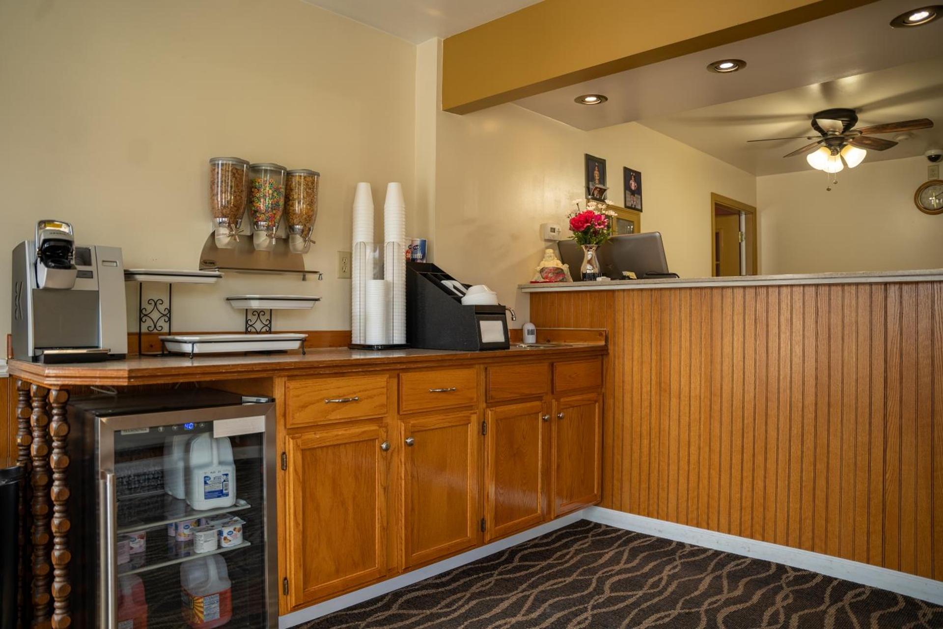 Kingsway Inn photo 9