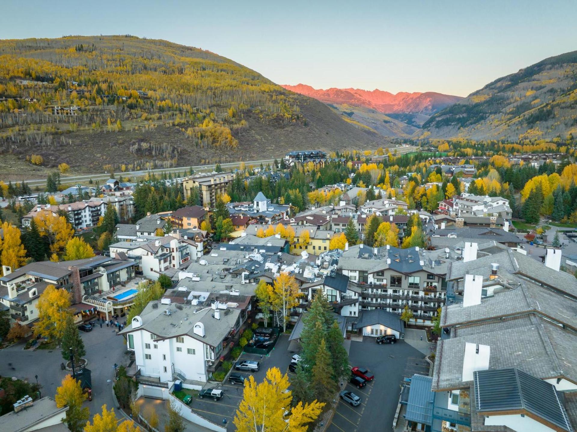 Lodge at Vail Condominiums photo 1