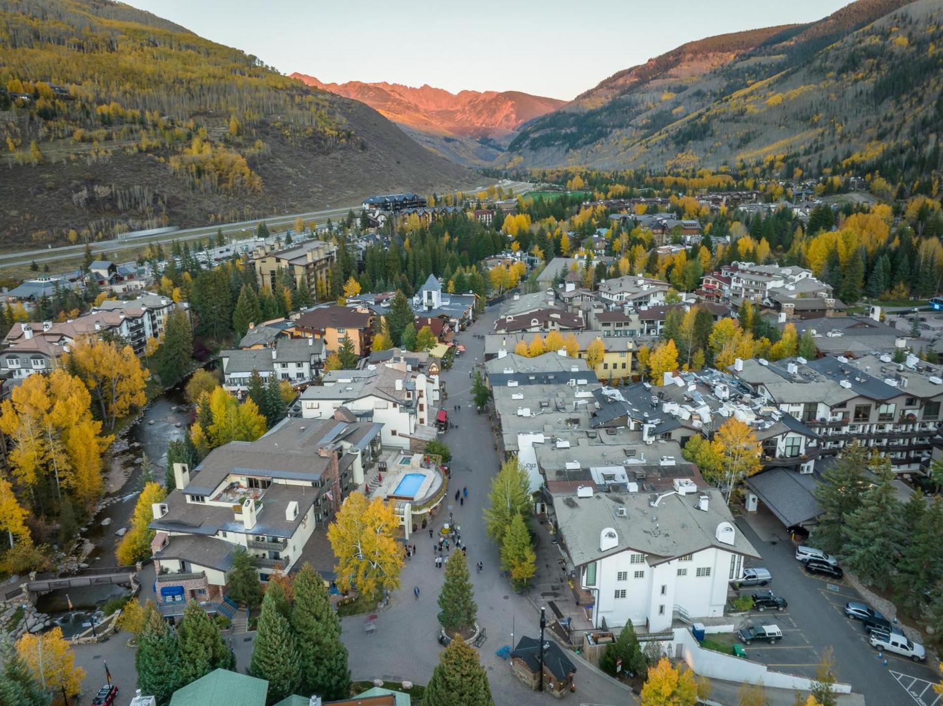 Lodge at Vail Condominiums photo 20