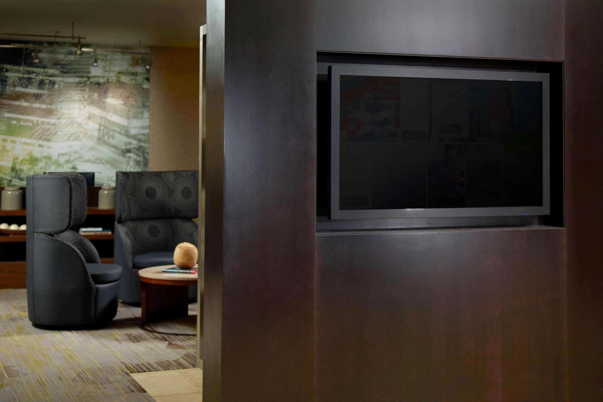 Sonesta Select Atlanta Cumberland Galleria Ballpark photo 6