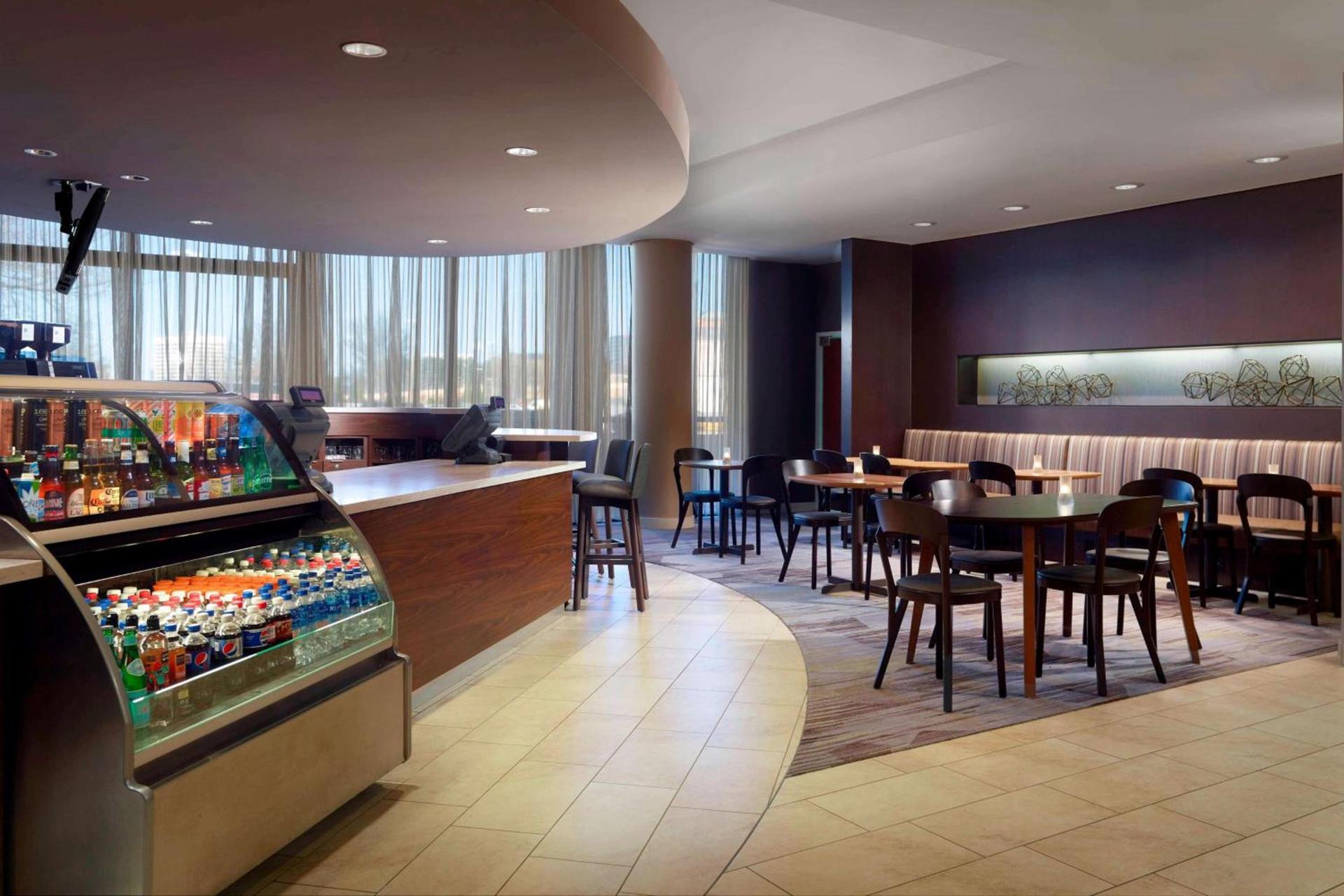 Sonesta Select Atlanta Cumberland Galleria Ballpark photo 18