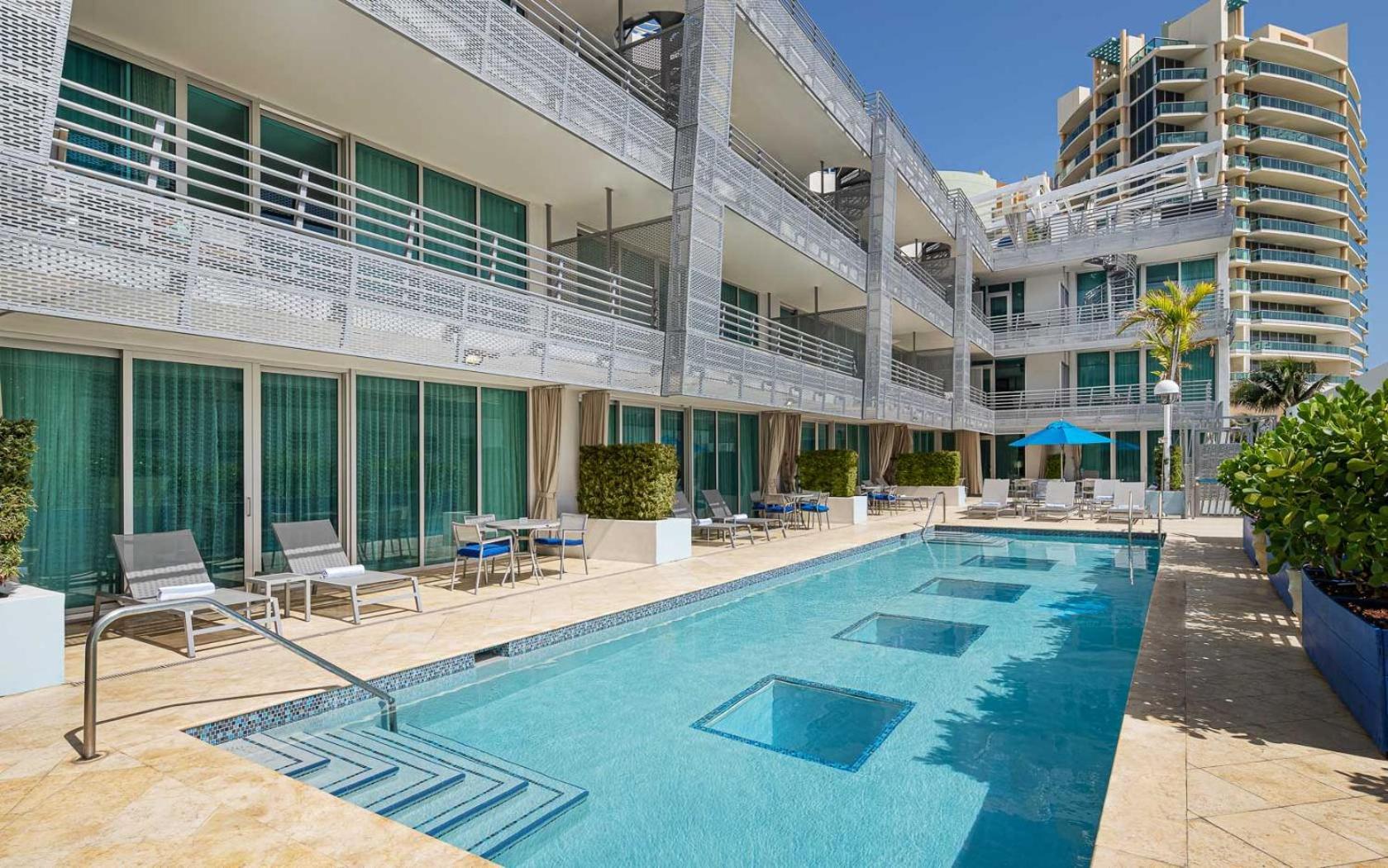 Boutique Suites 3 min walk to beach photo 2