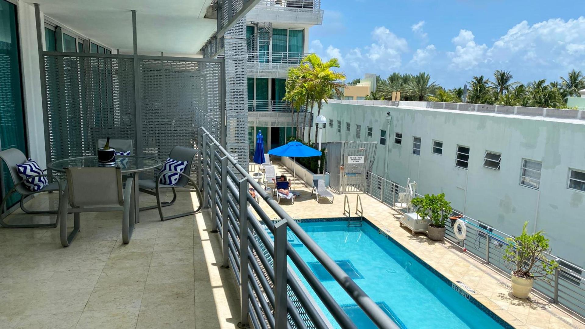 Boutique Suites 3 min walk to beach photo 24