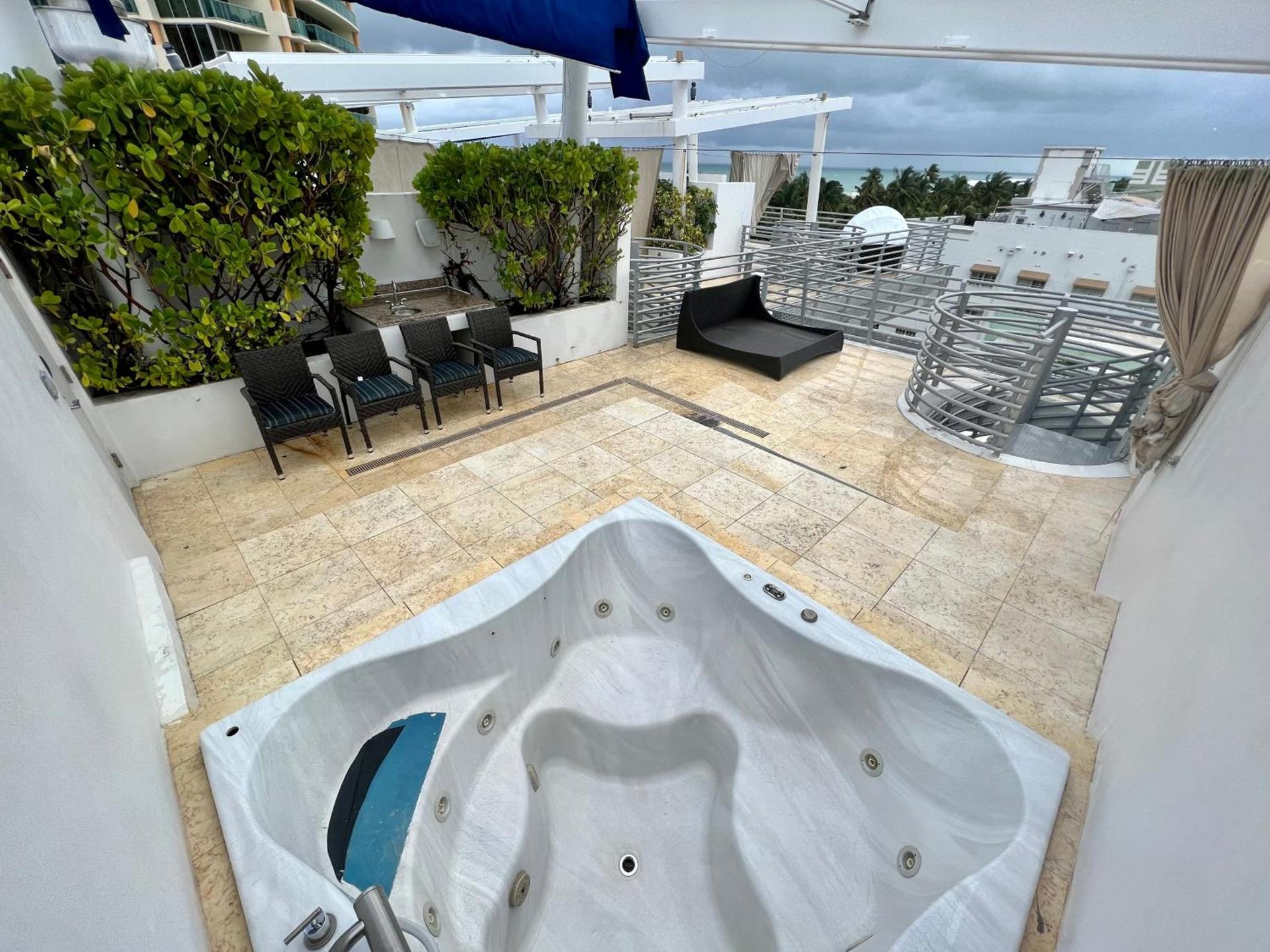 Boutique Suites 3 min walk to beach photo 45