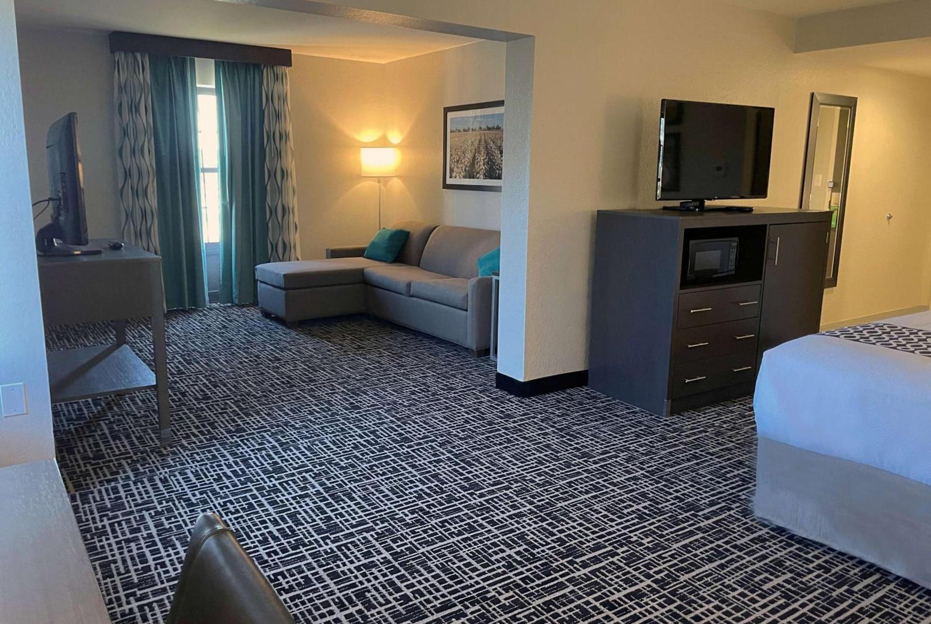 La Quinta by Wyndham Jonesboro photo 18