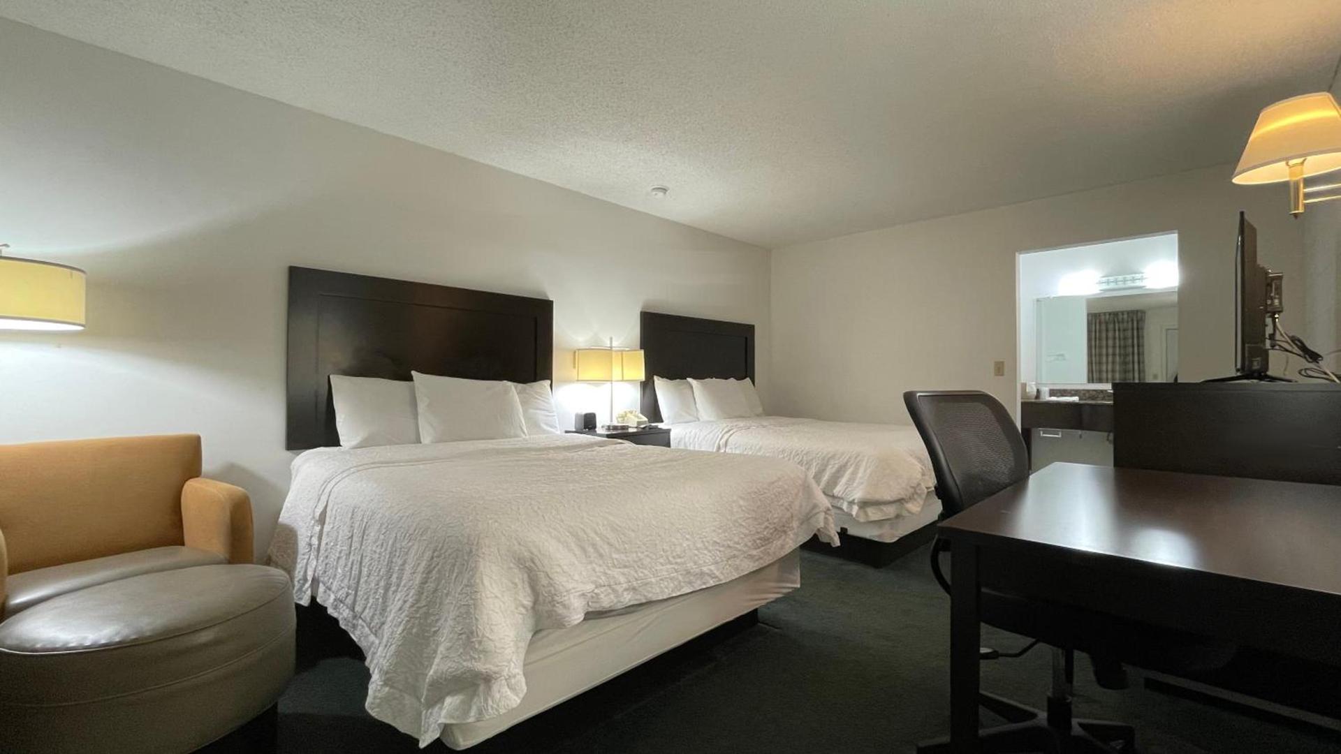 Slumber Inn Harrisonville photo 9