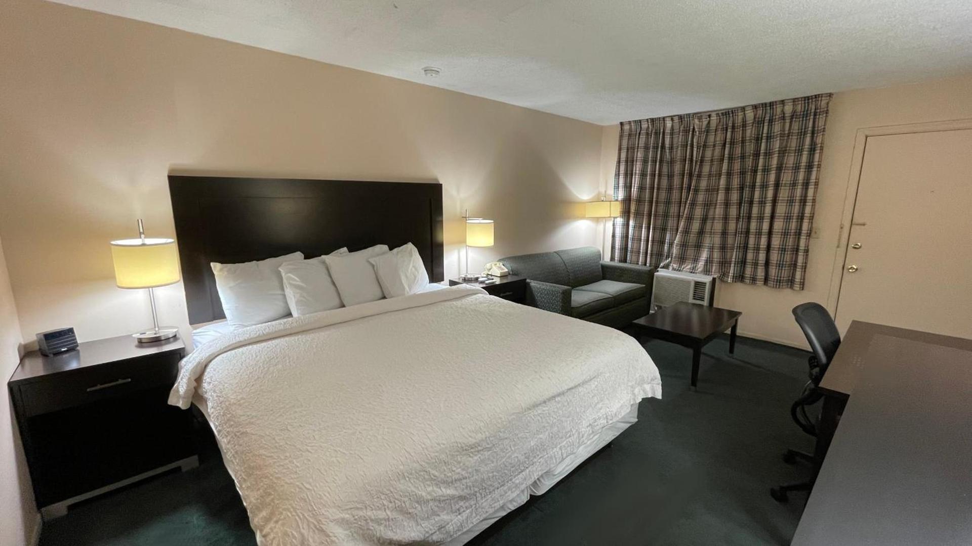 Slumber Inn Harrisonville photo 5