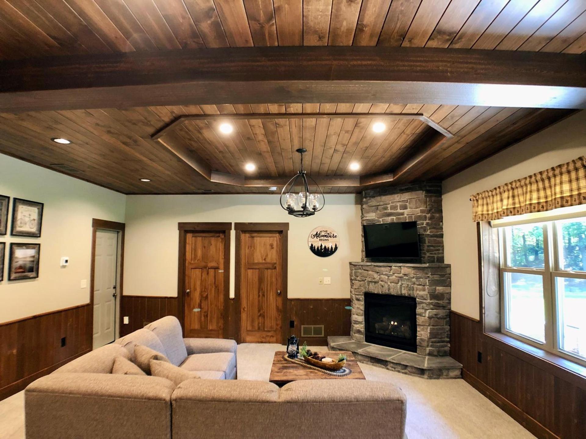 Sojourner's Lodge & Log Cabin Suites photo 30