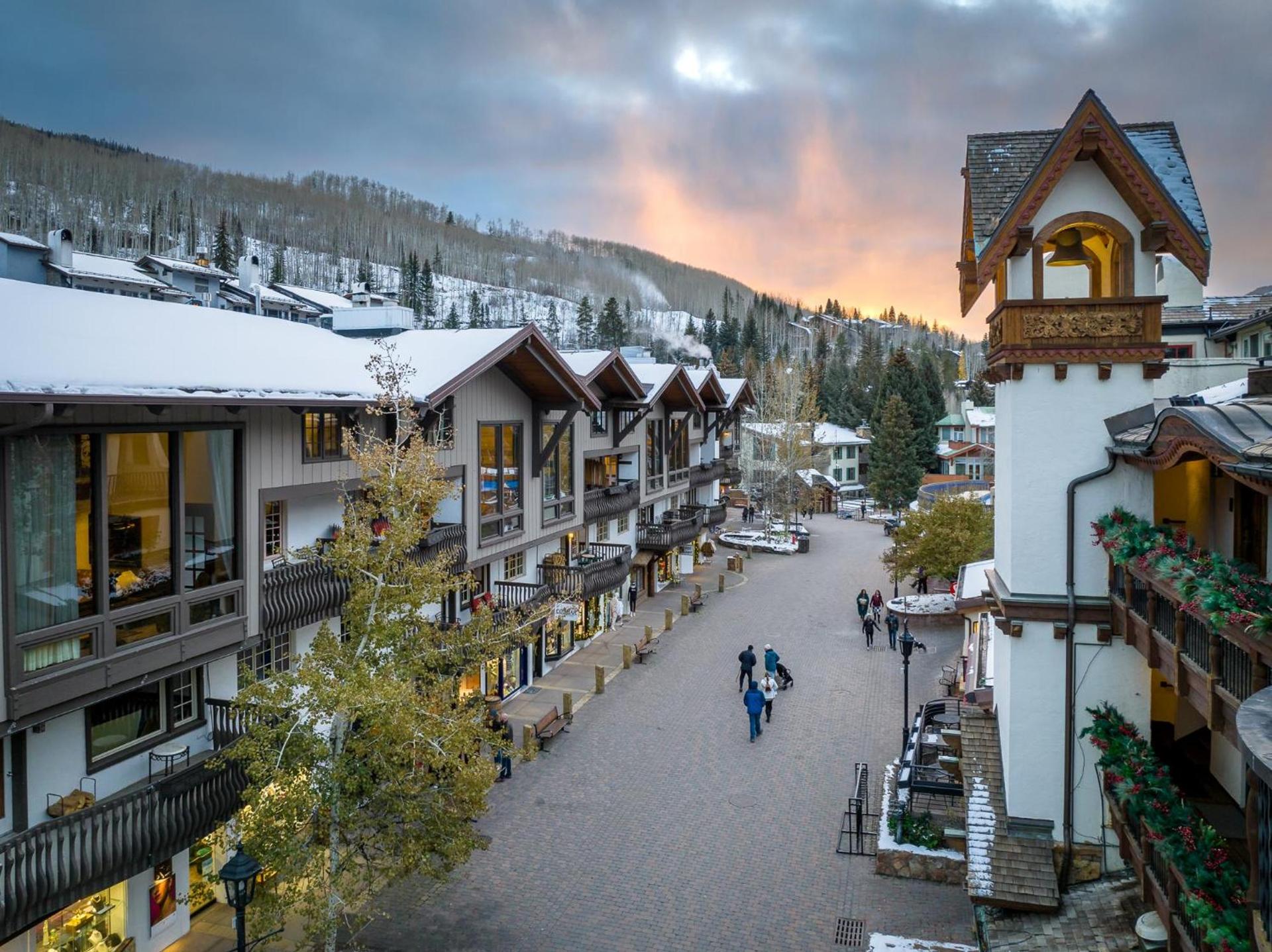 Lodge at Vail Condominiums photo 7