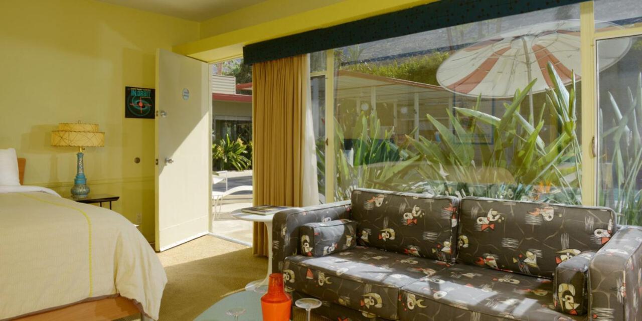 Orbit In - 21 and Over - A Town & Desert Boutique Hotel photo 16