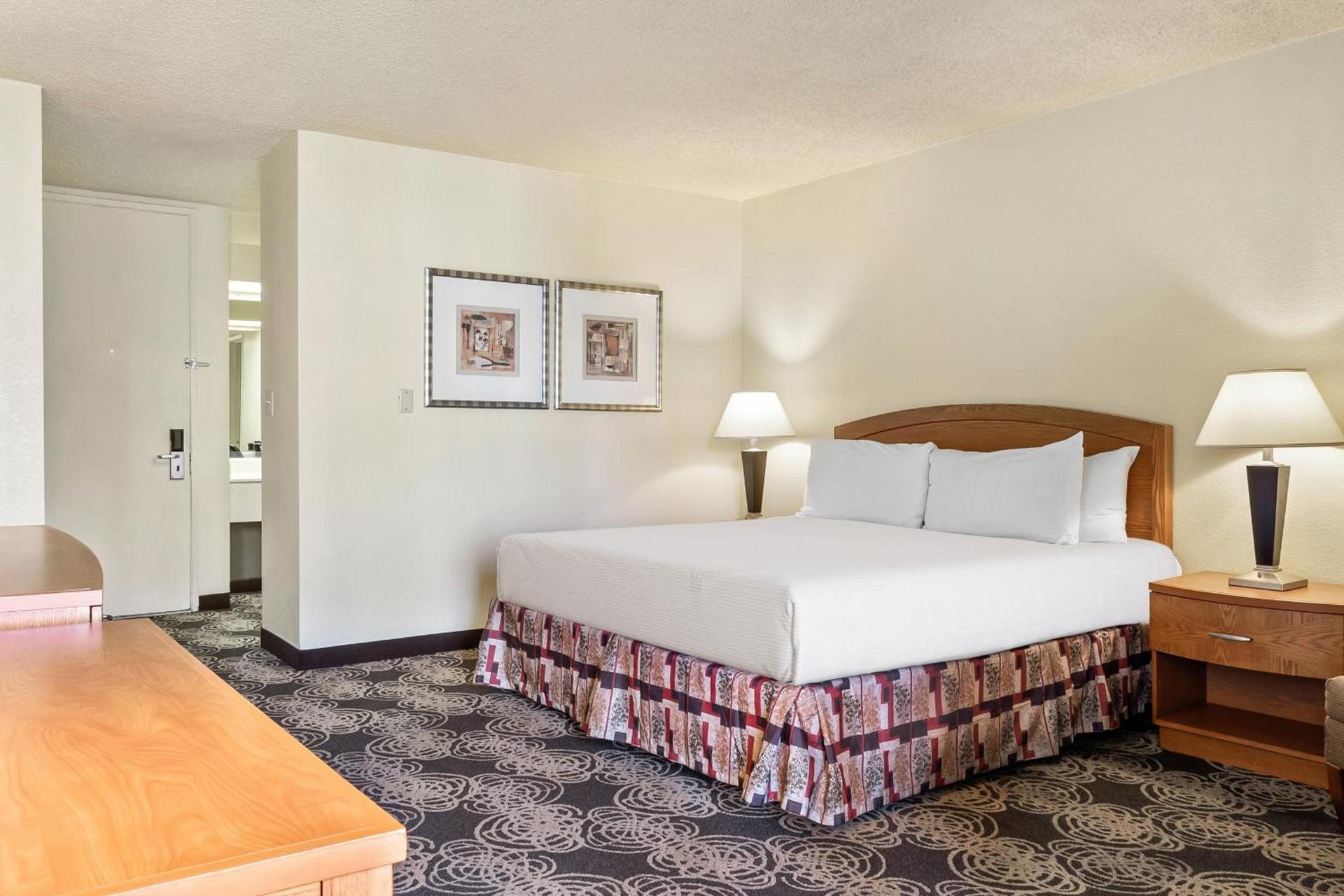 Golden Sails Hotel photo 10