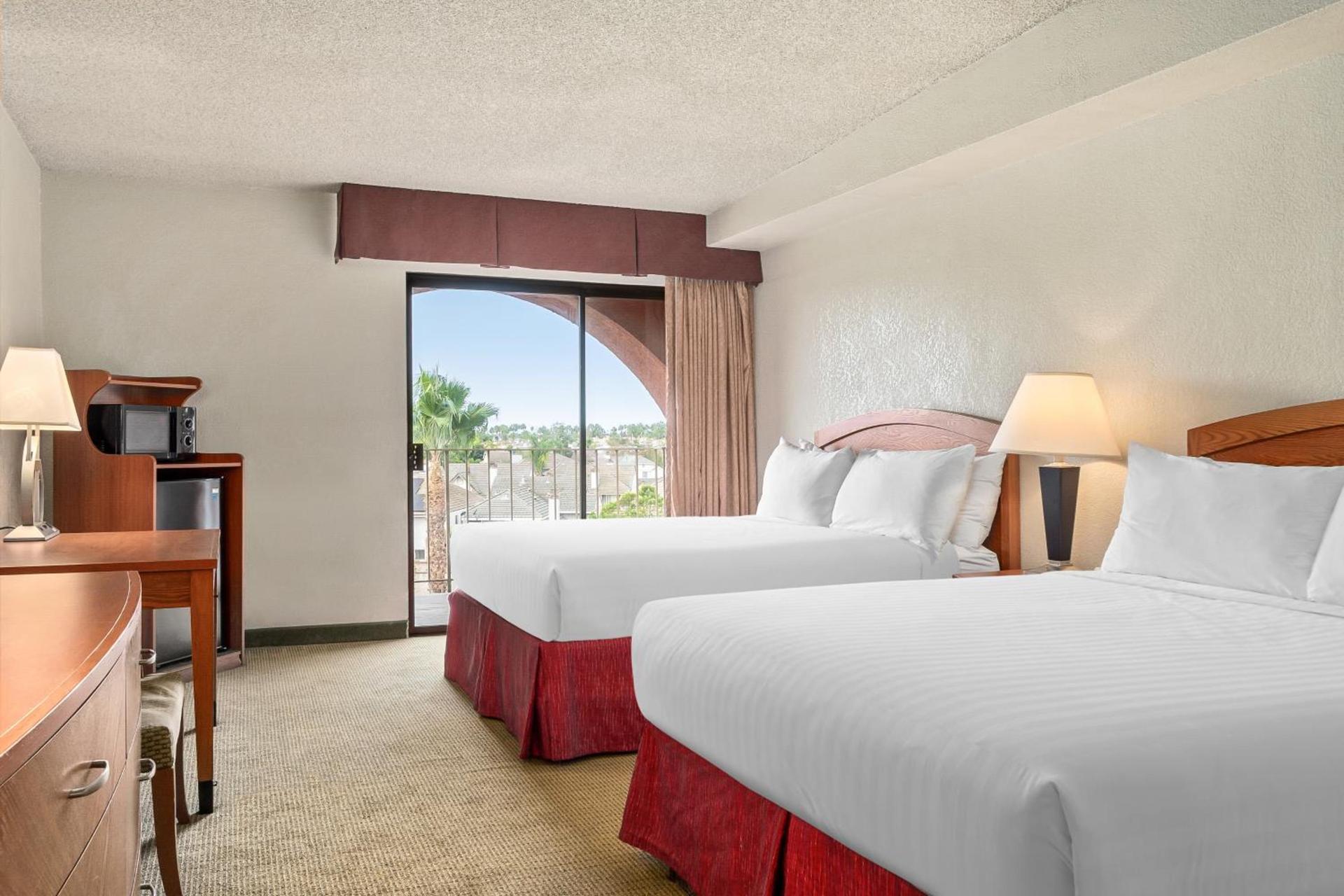 Golden Sails Hotel photo 32