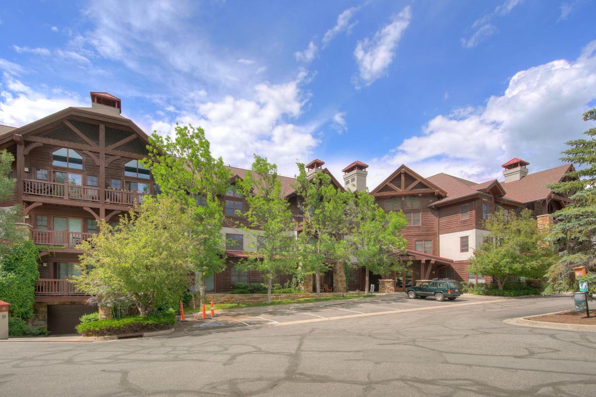 Lodge at Brookside, A Vail Resorts Property — hotel in Avon