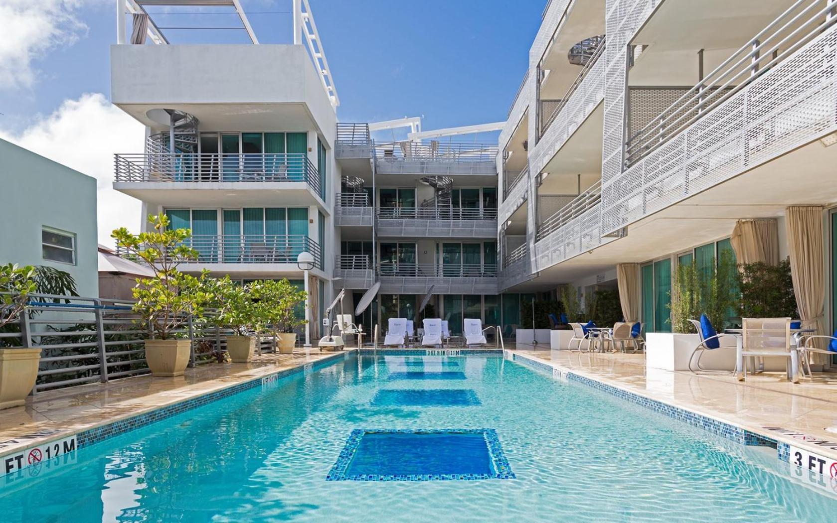 Boutique Suites 3 min walk to beach photo 6
