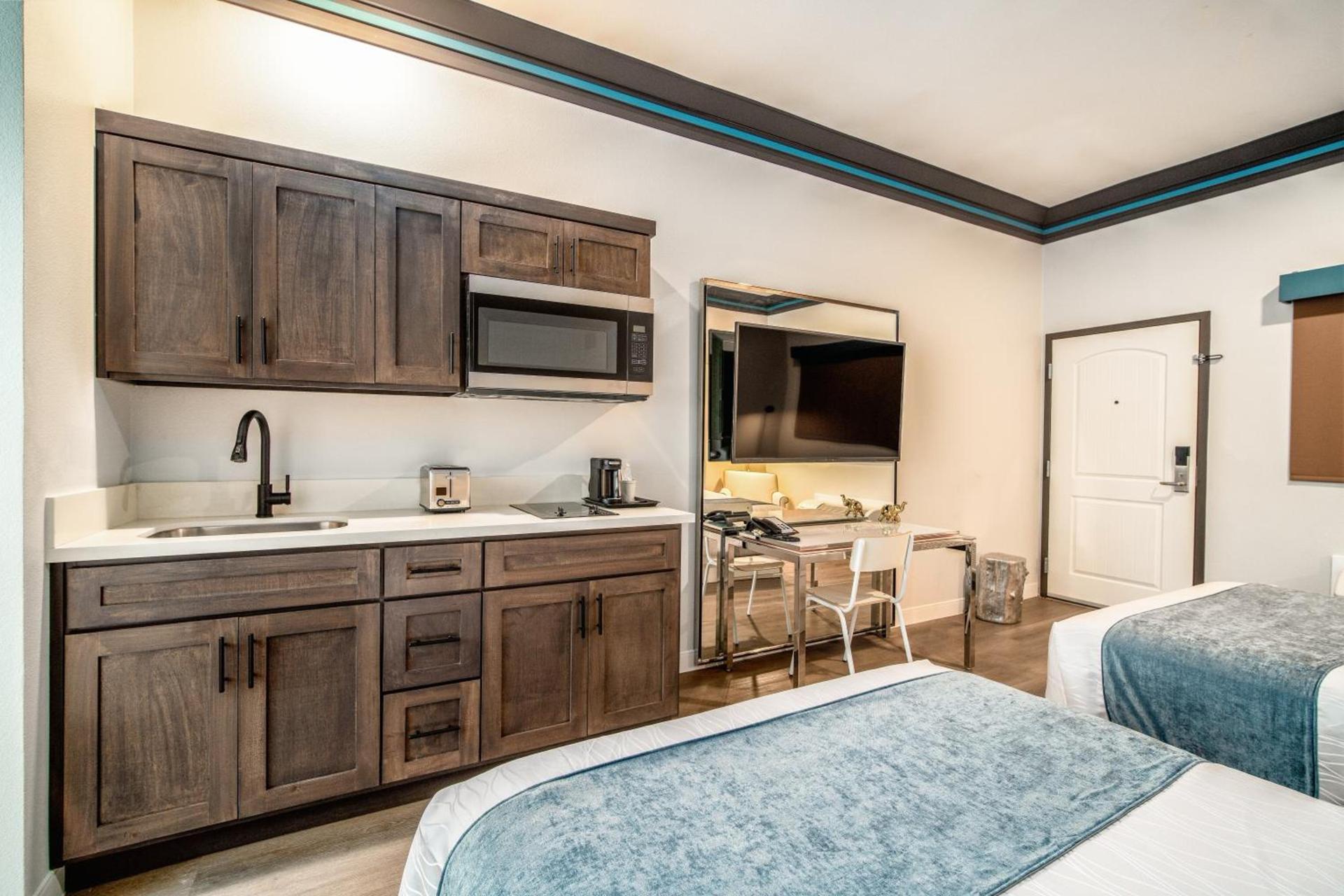 Aspire Inn Studios & Spas photo 49