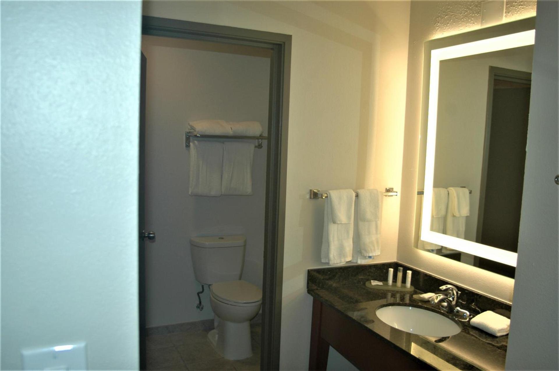 Wingate by Wyndham Valdosta/Moody AFB photo 29