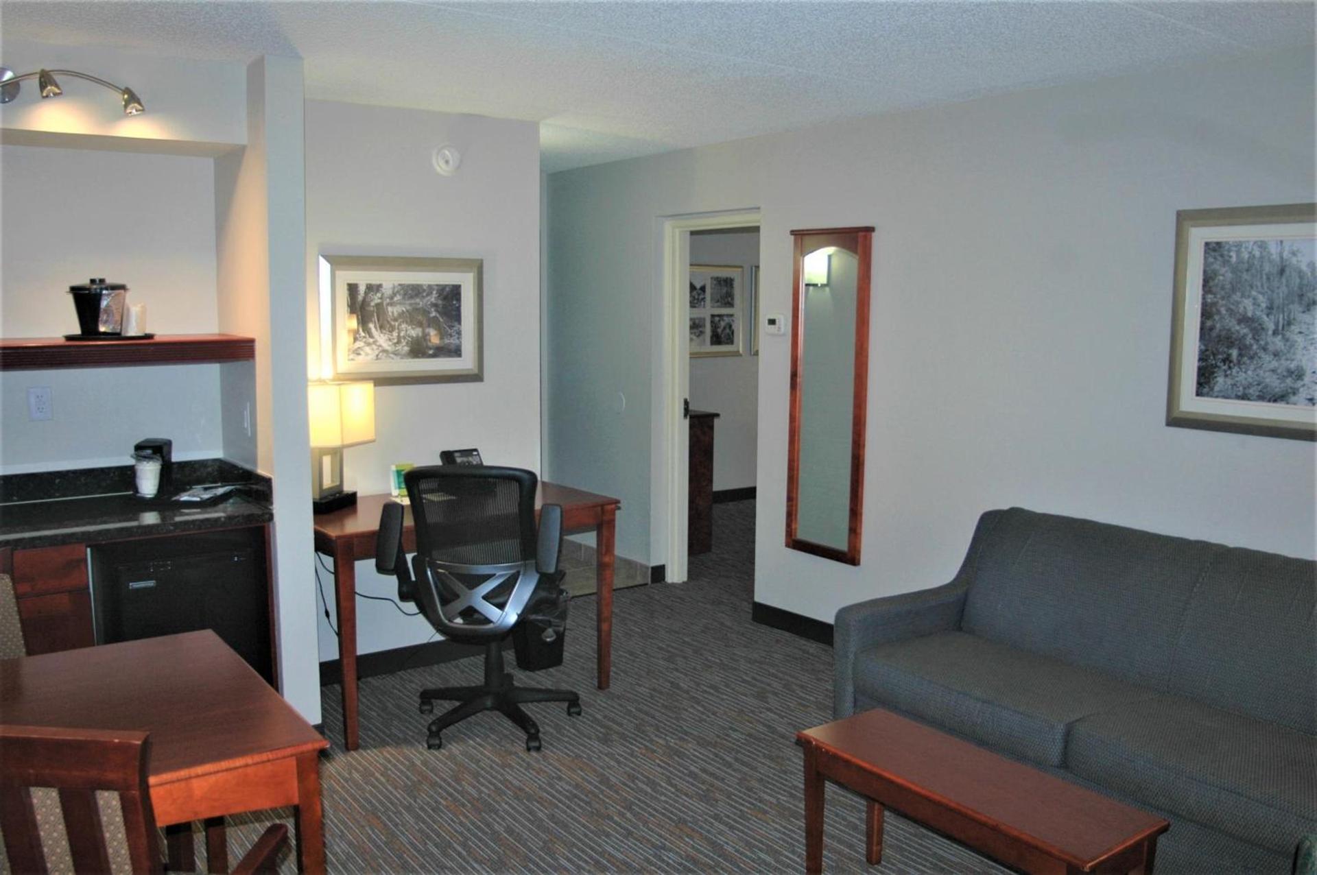 Wingate by Wyndham Valdosta/Moody AFB photo 36