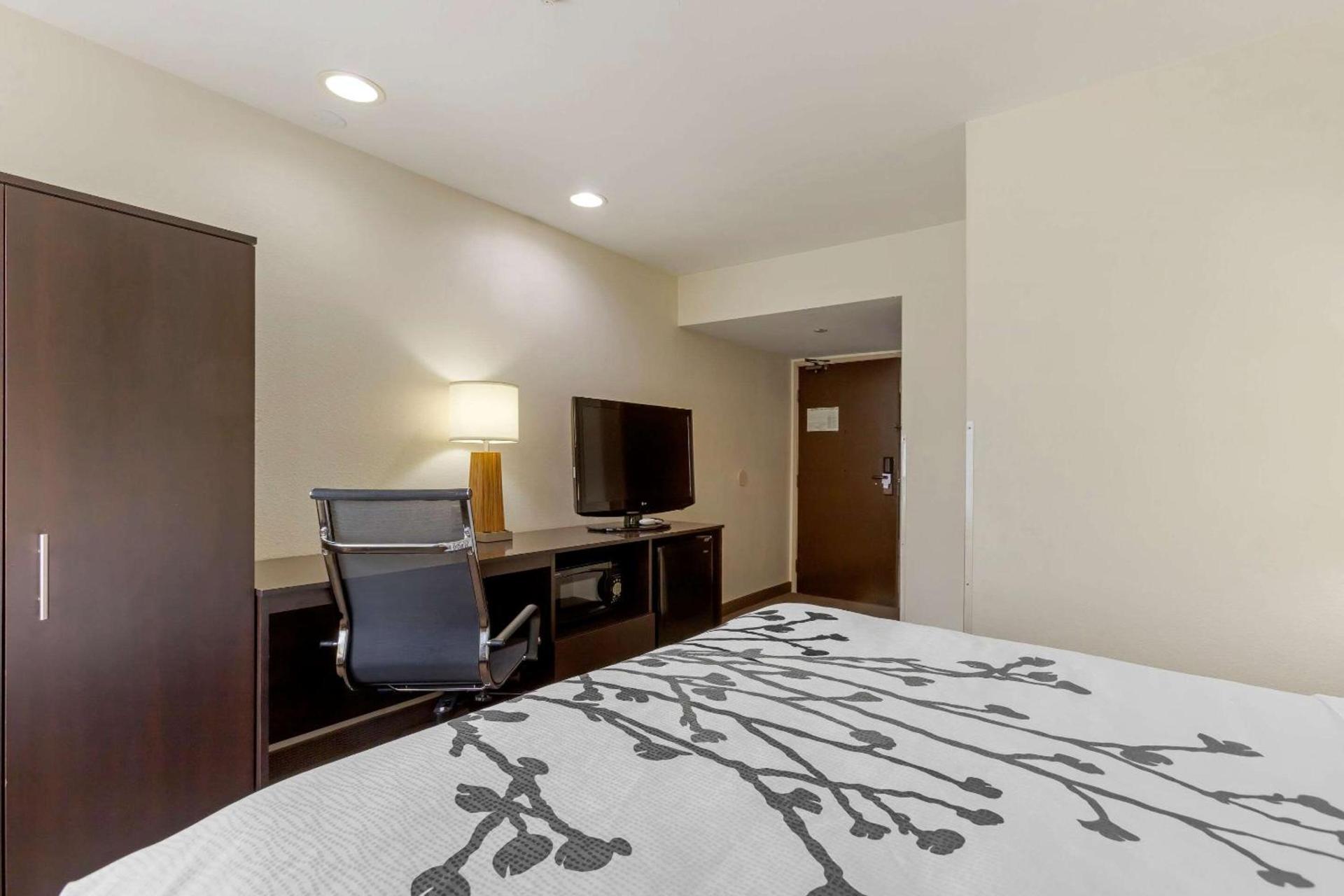 Sleep Inn Ontario photo 8