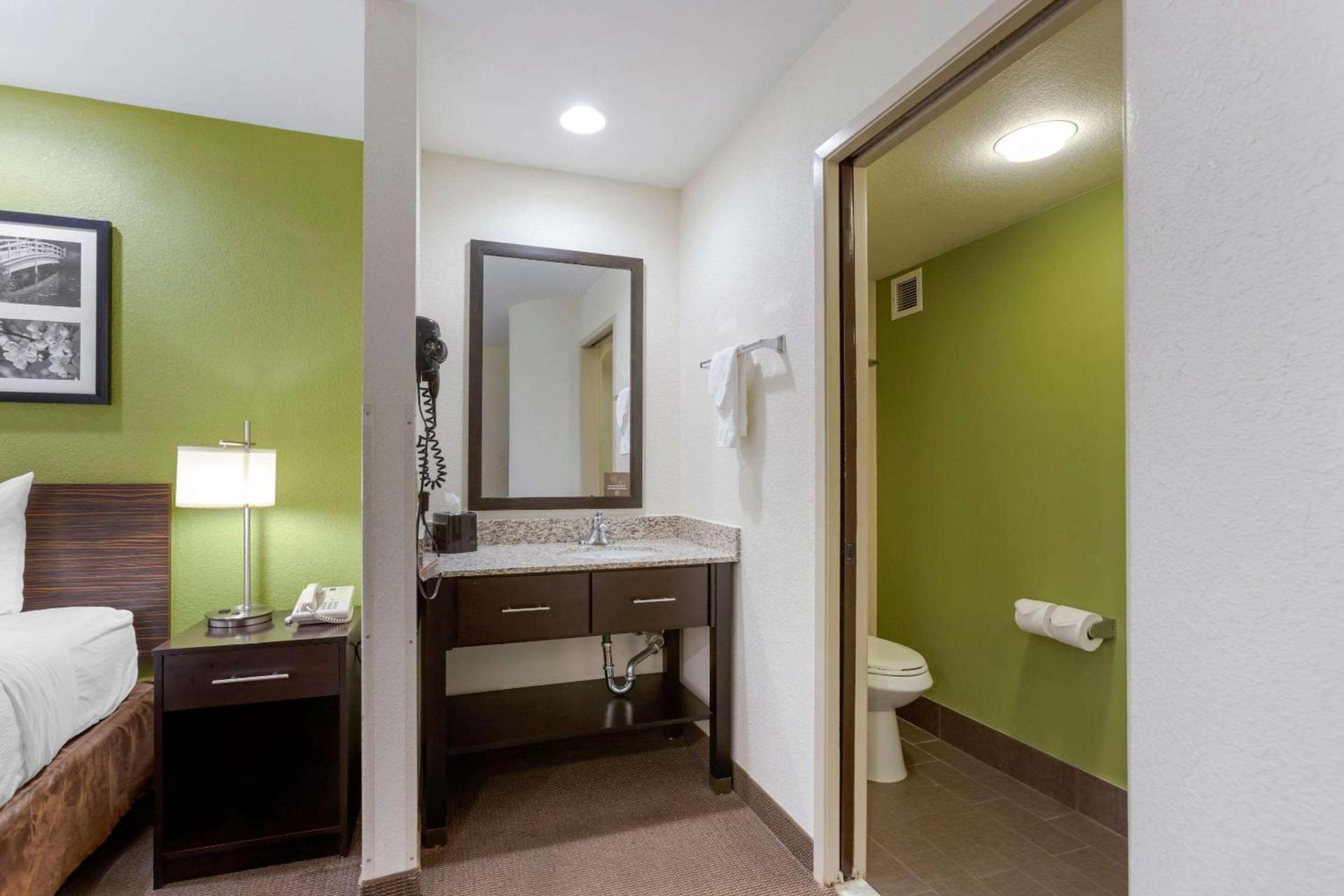Sleep Inn Ontario photo 13