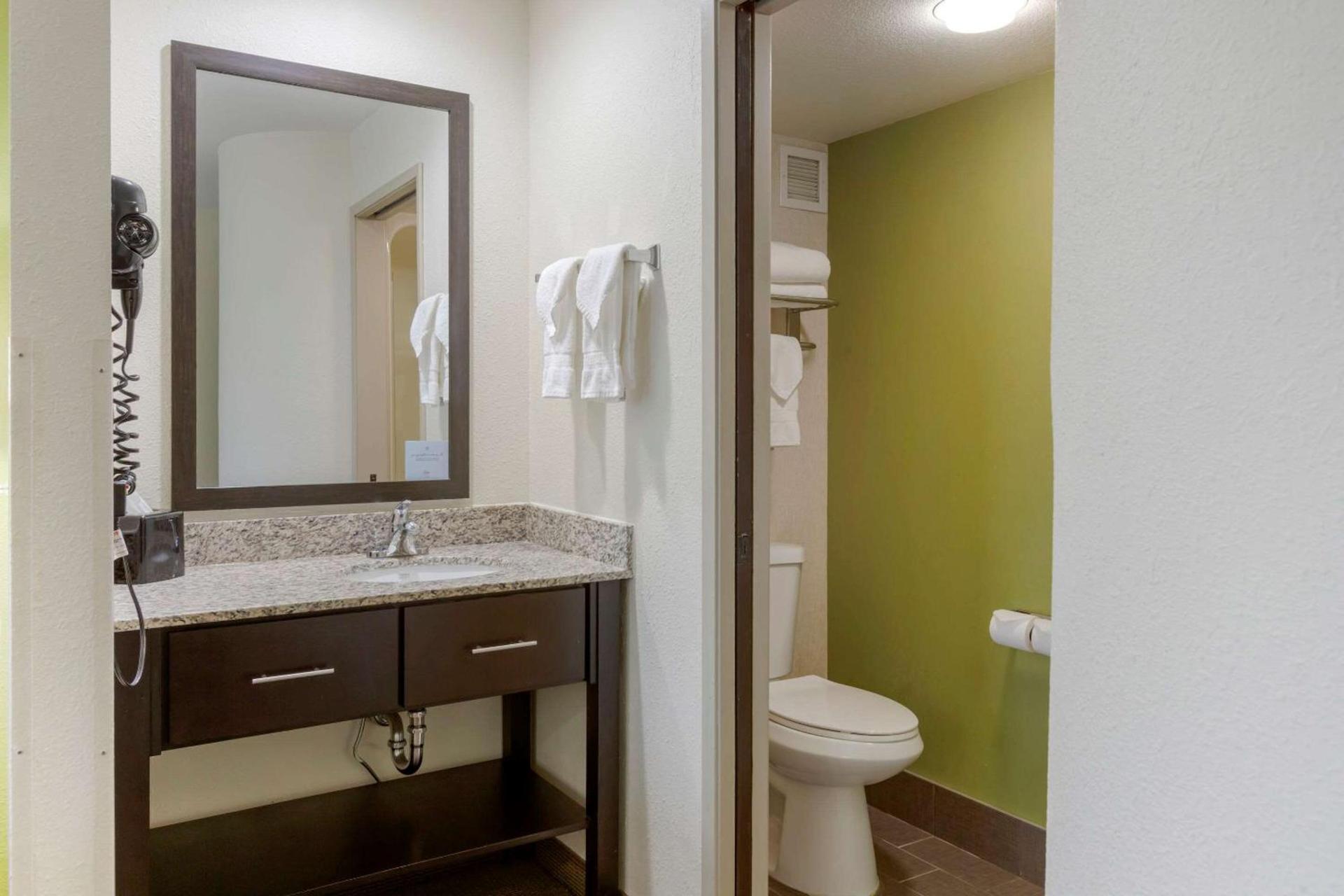 Sleep Inn Ontario photo 22
