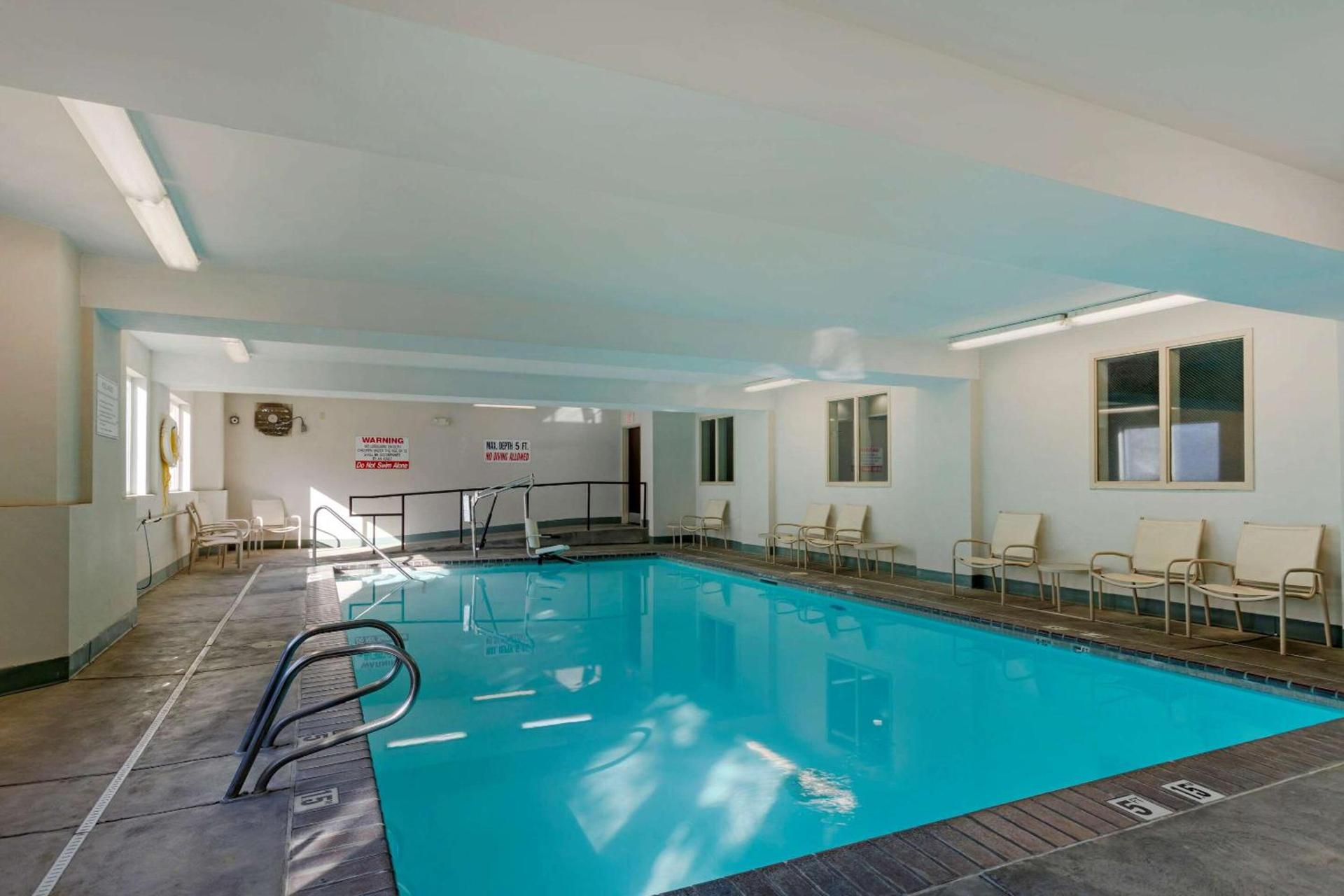 Sleep Inn Ontario photo 23