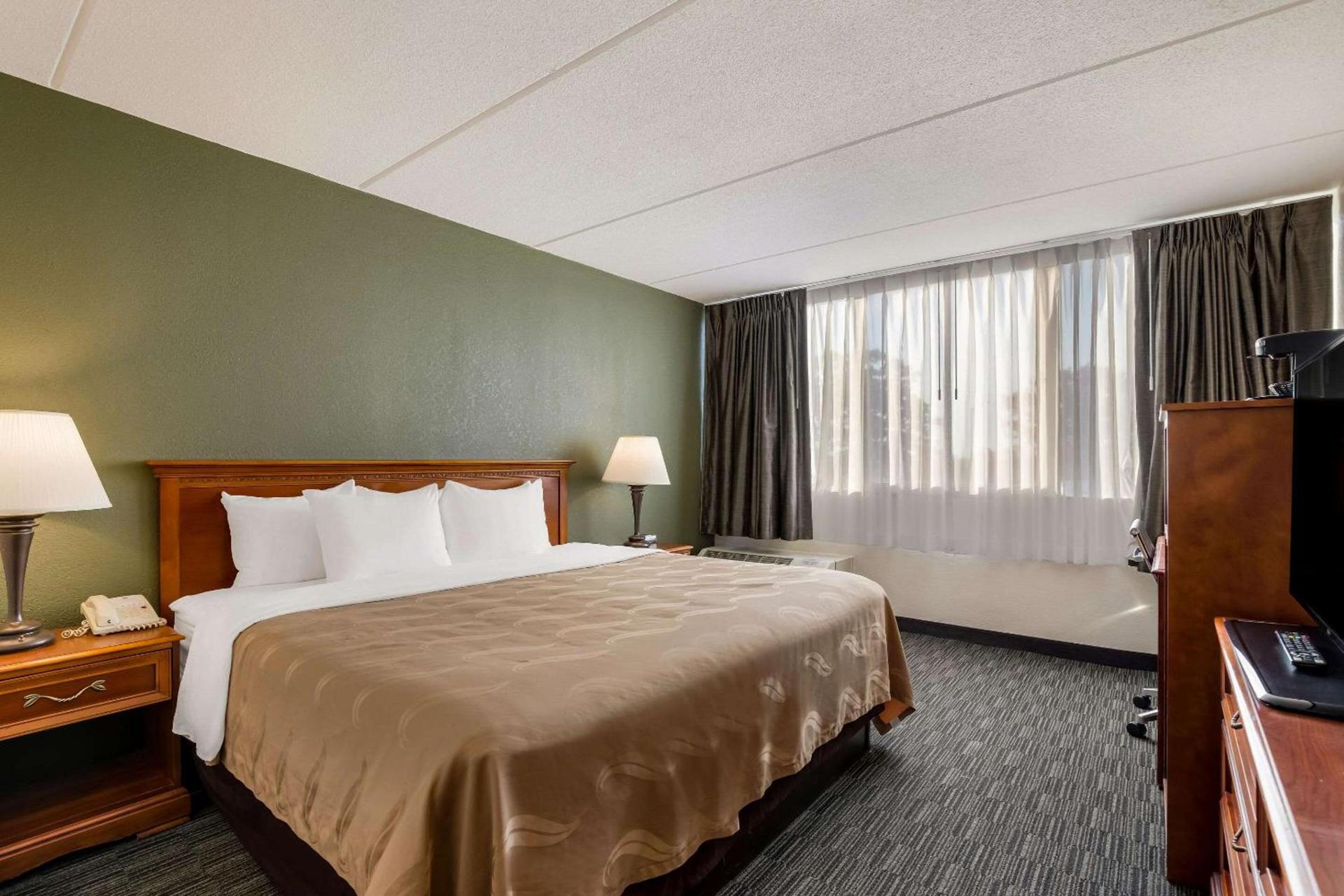 Quality Inn Joliet photo 10
